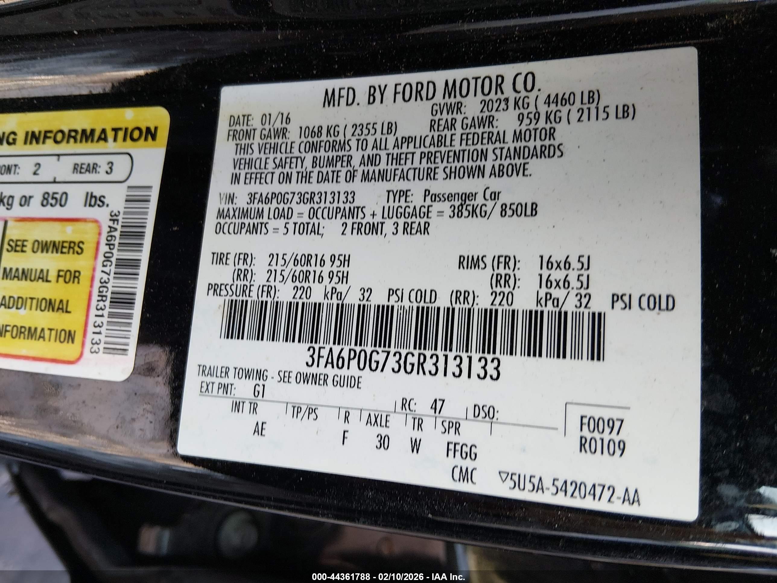 FORD FUSION image 9