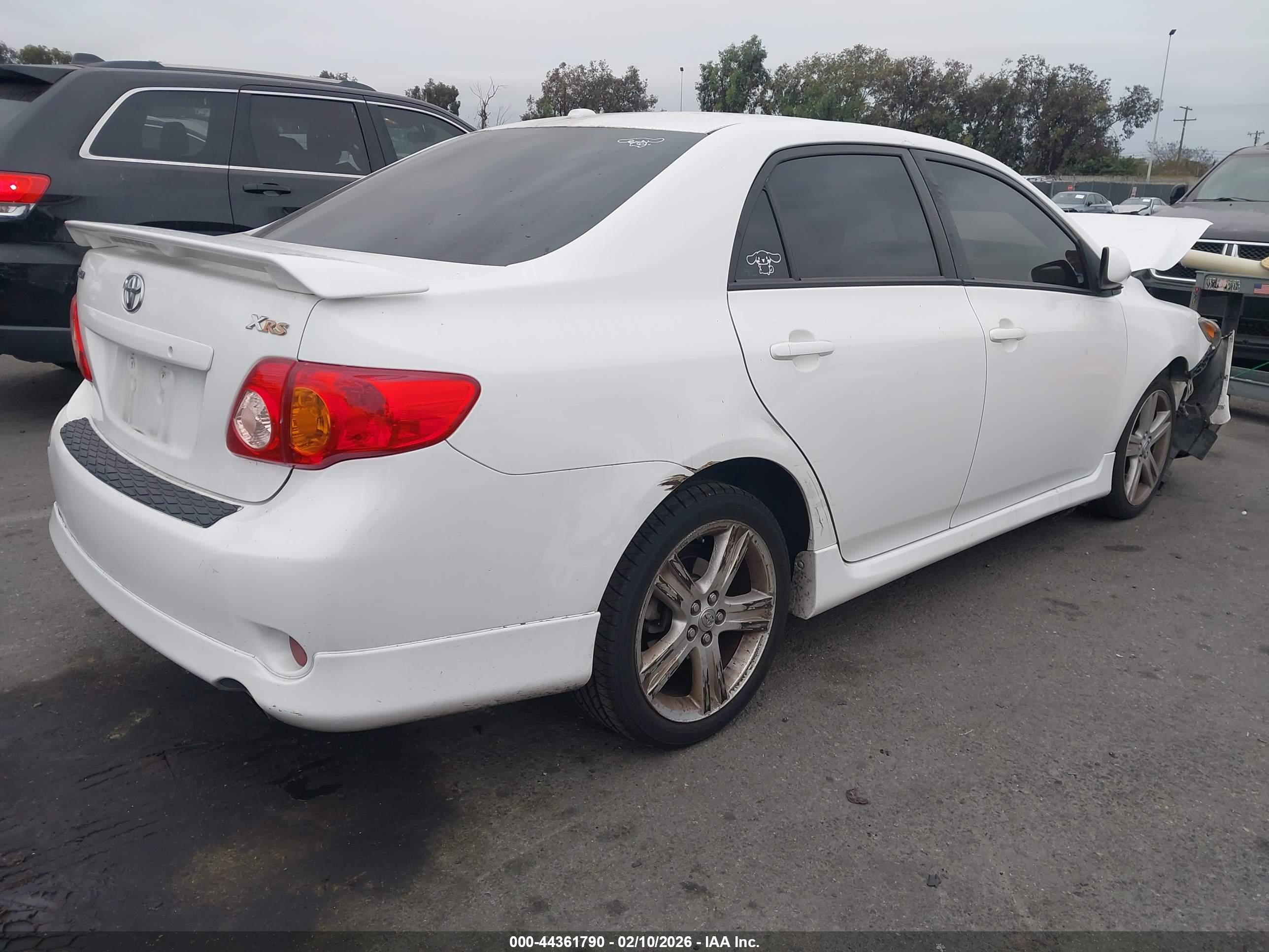 TOYOTA COROLLA image 4