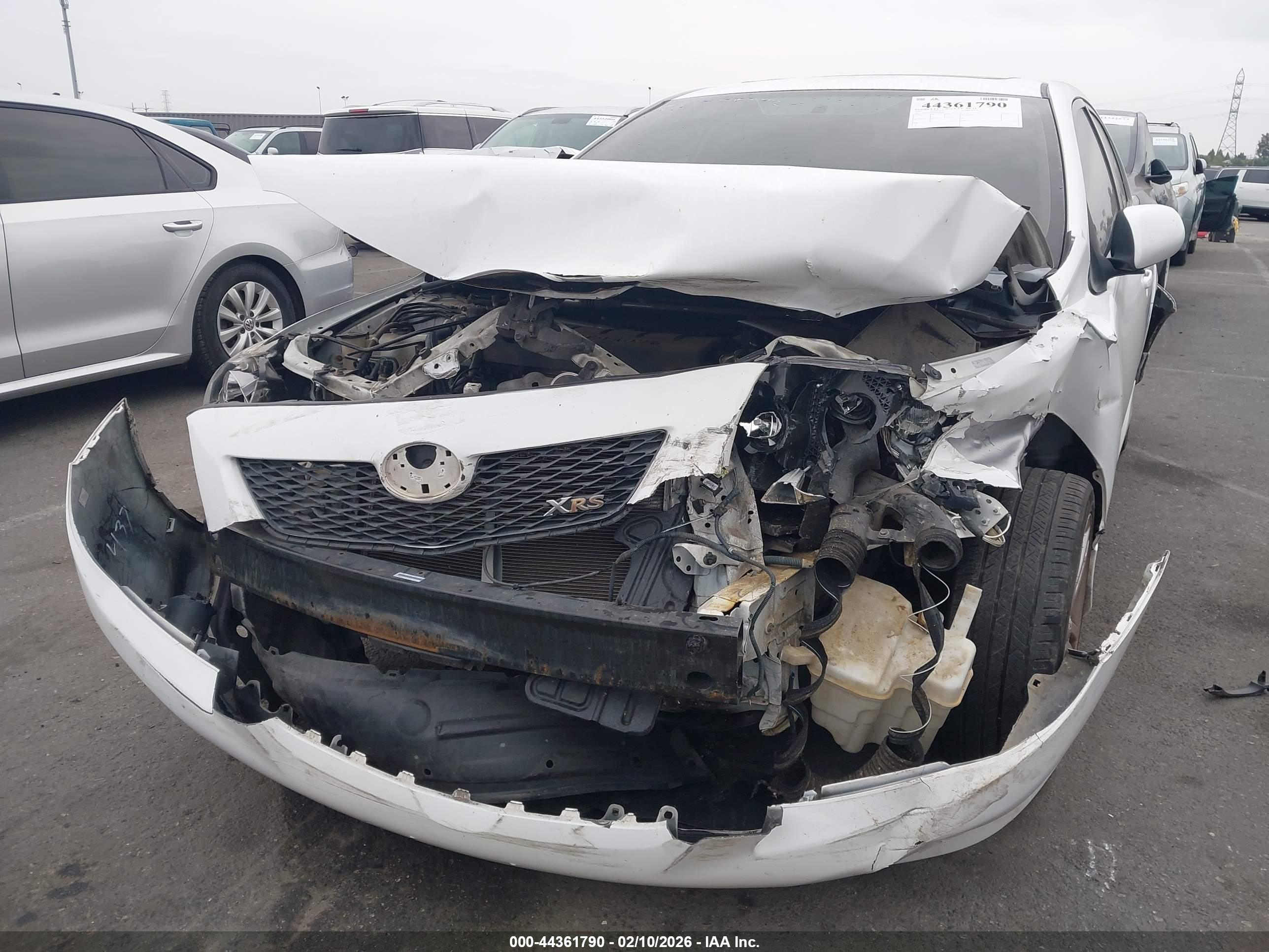 TOYOTA COROLLA image 6