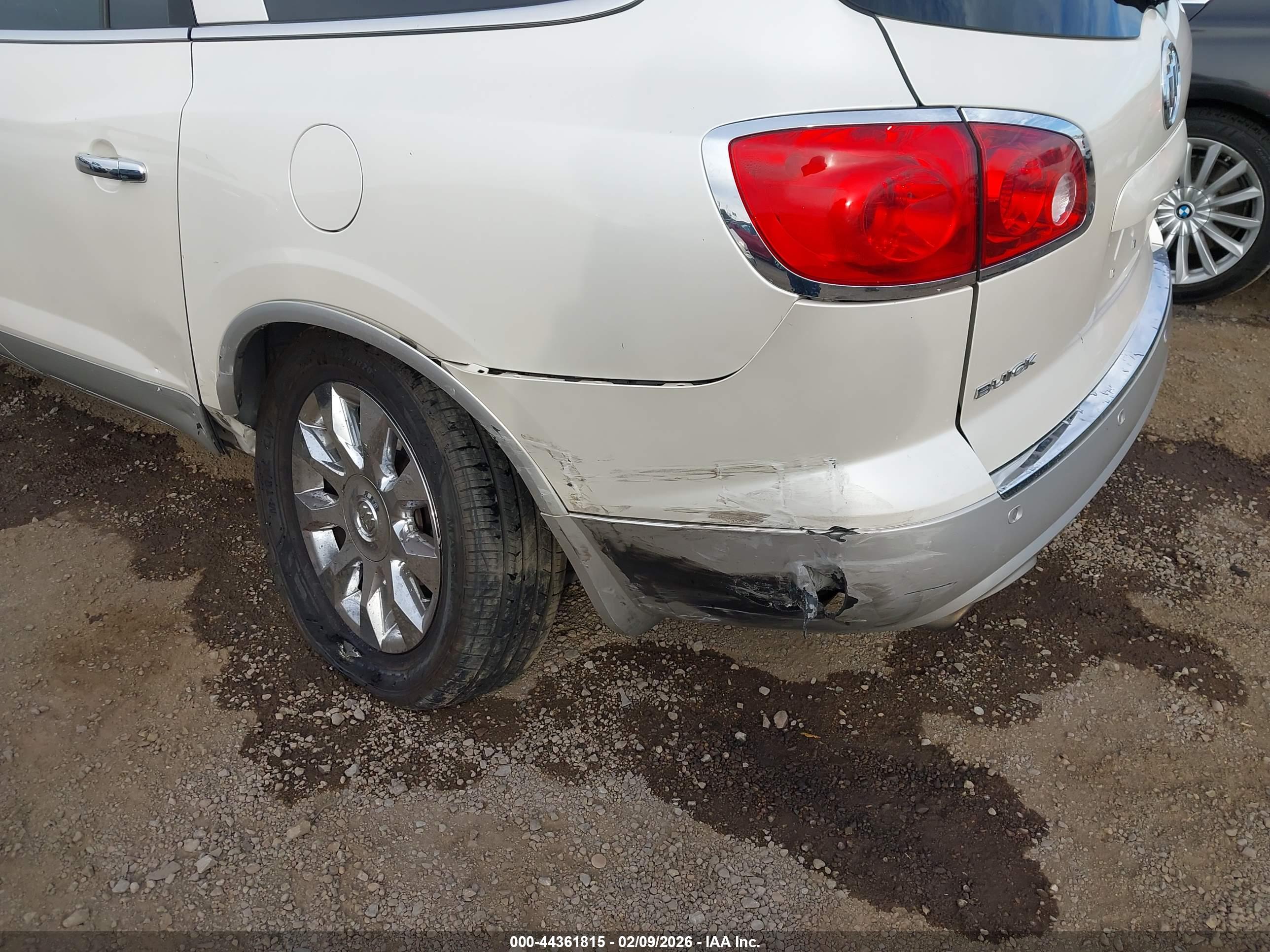 BUICK ENCLAVE image 6