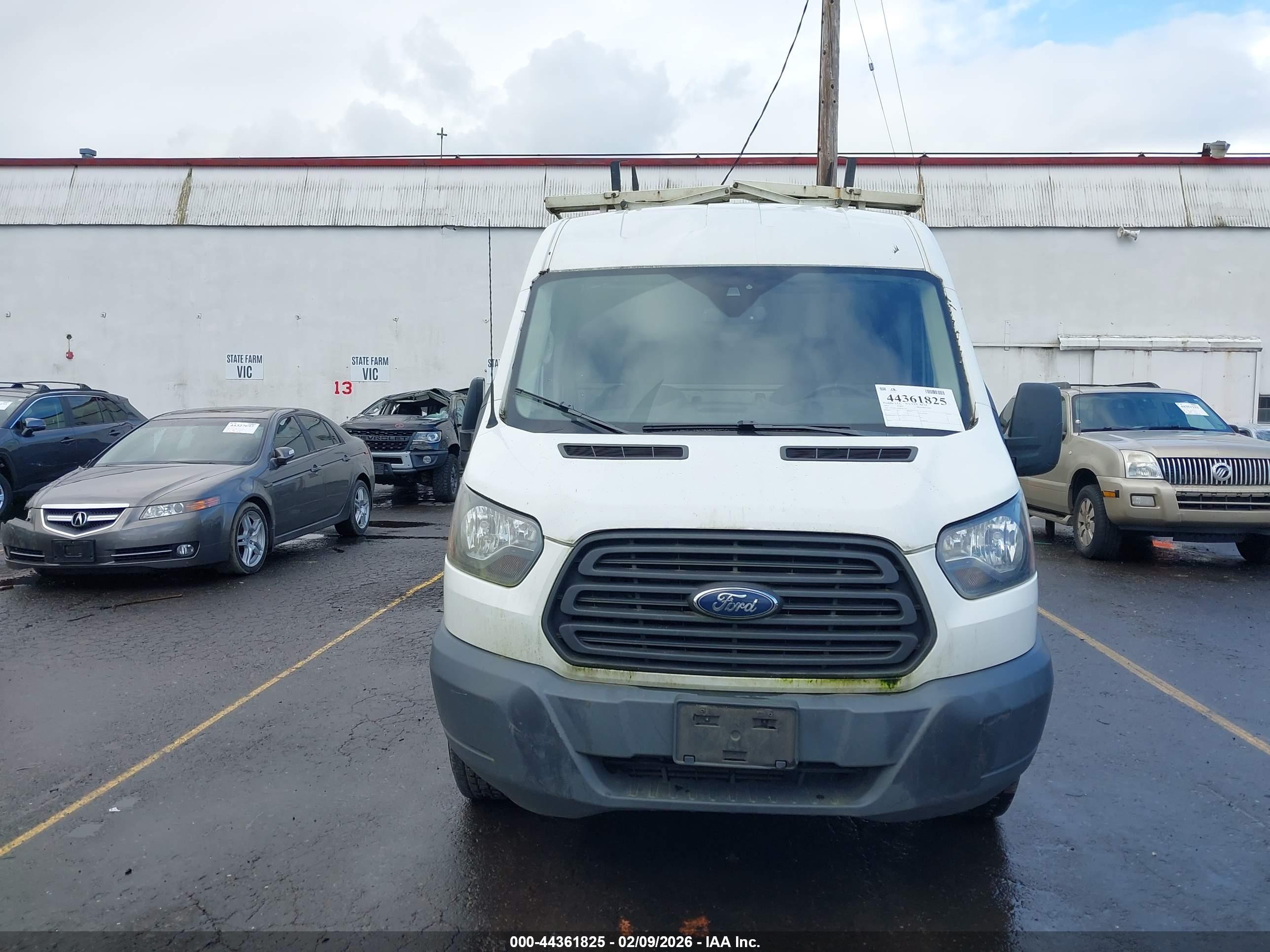 FORD TRANSIT-250 image 6