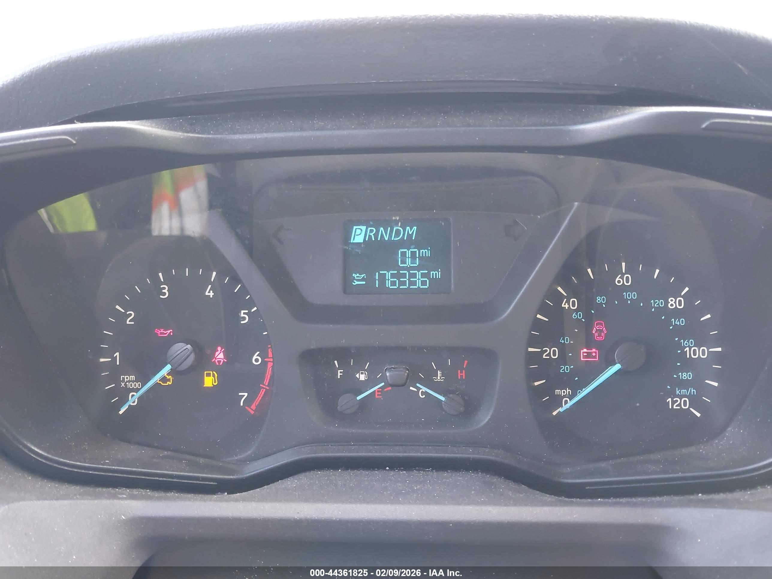 FORD TRANSIT-250 image 7