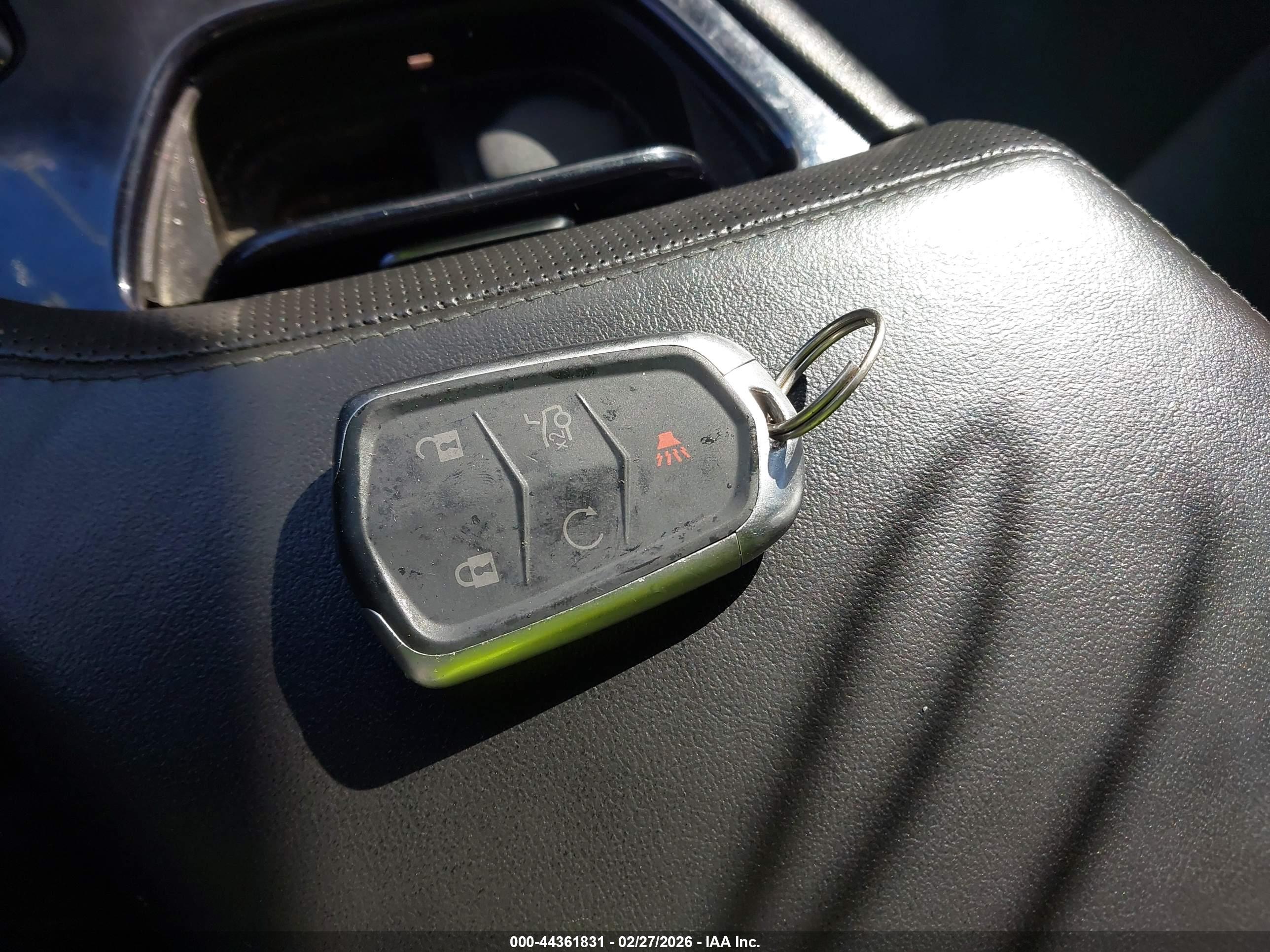 CADILLAC CTS image 11