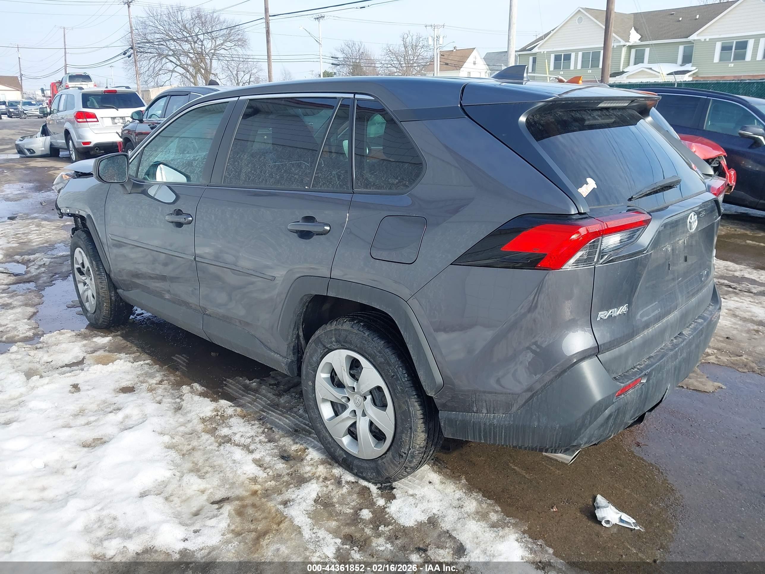 TOYOTA RAV4 image 3