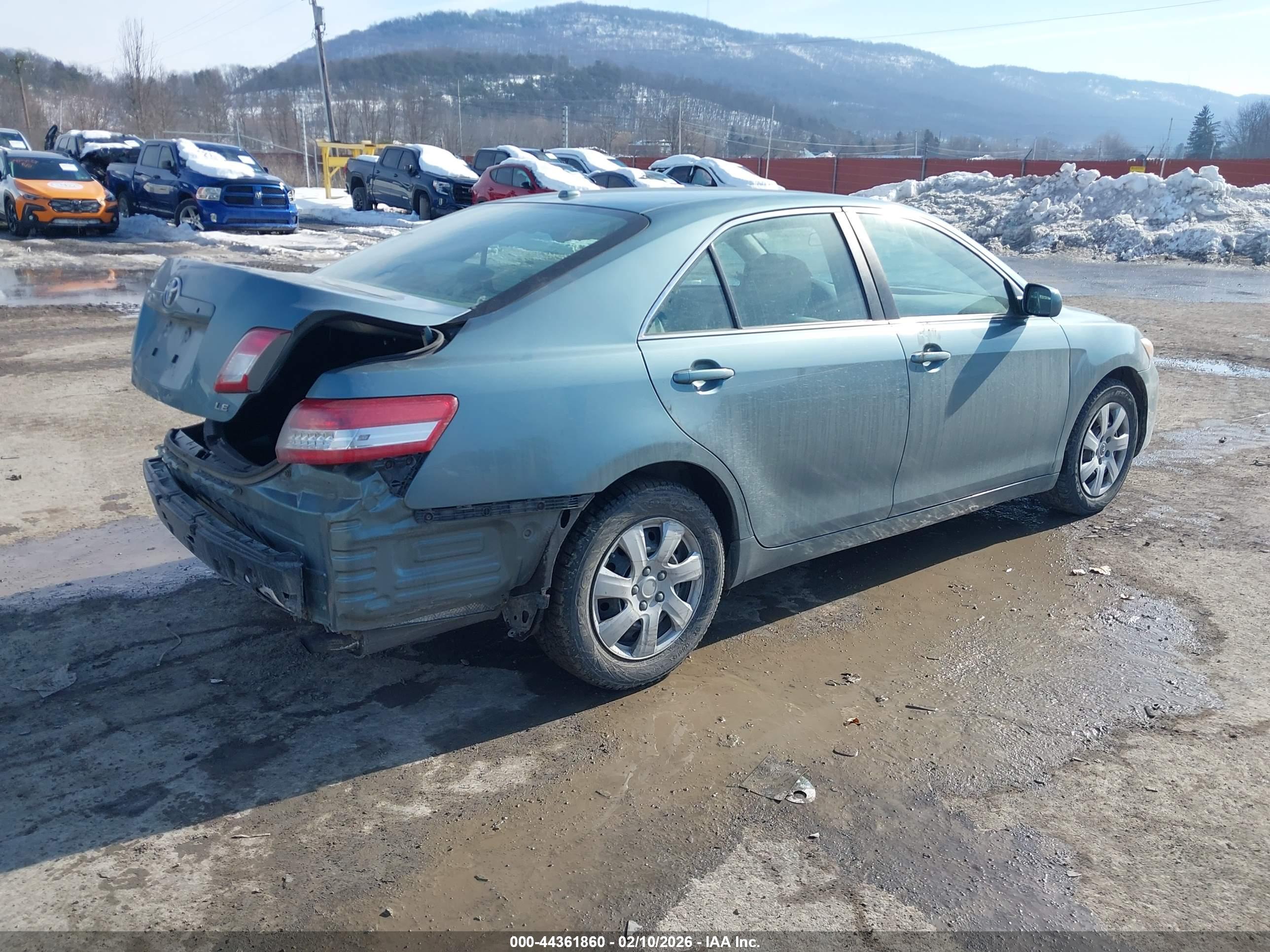 TOYOTA CAMRY image 4