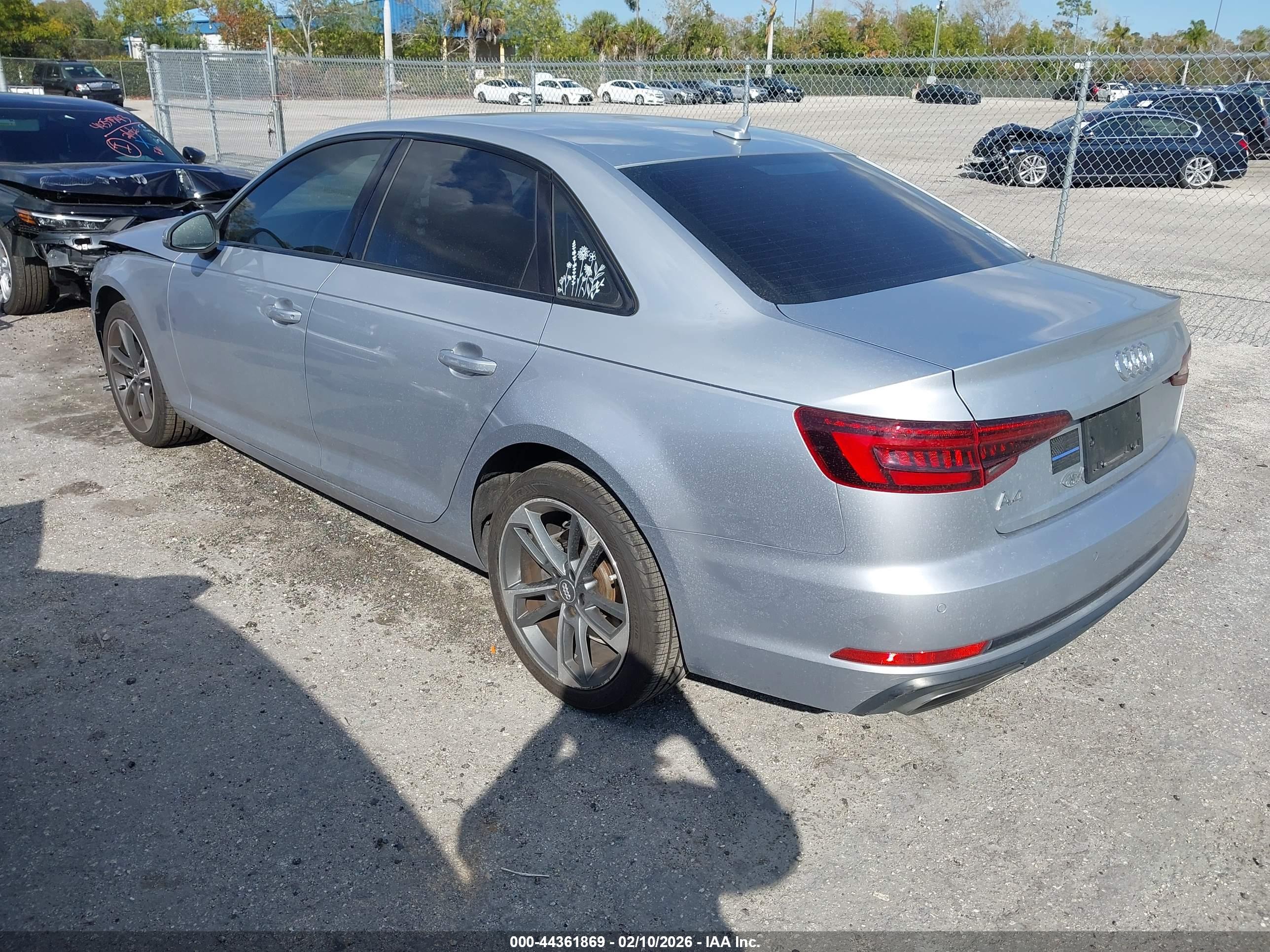 AUDI A4 image 3