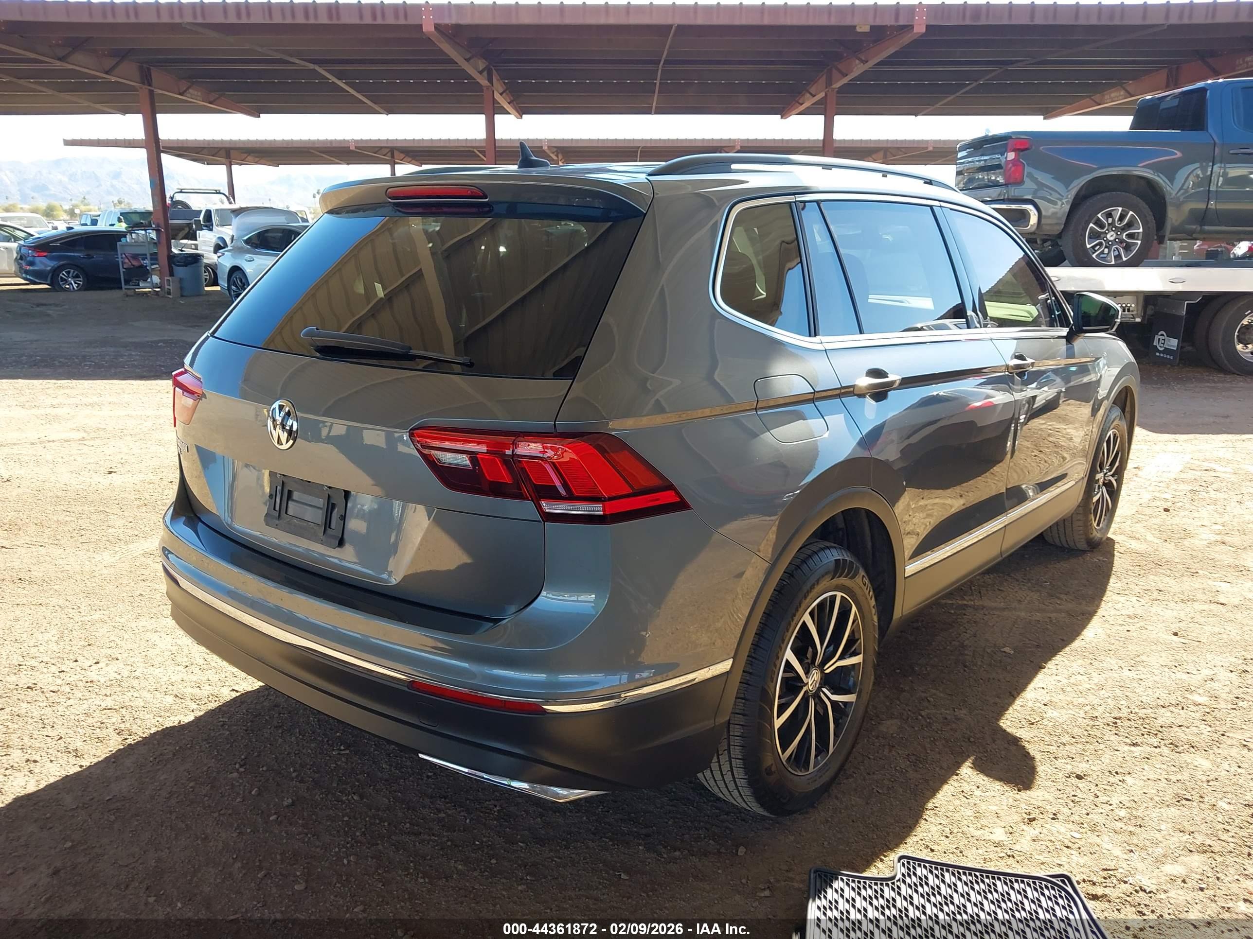 VOLKSWAGEN TIGUAN image 4