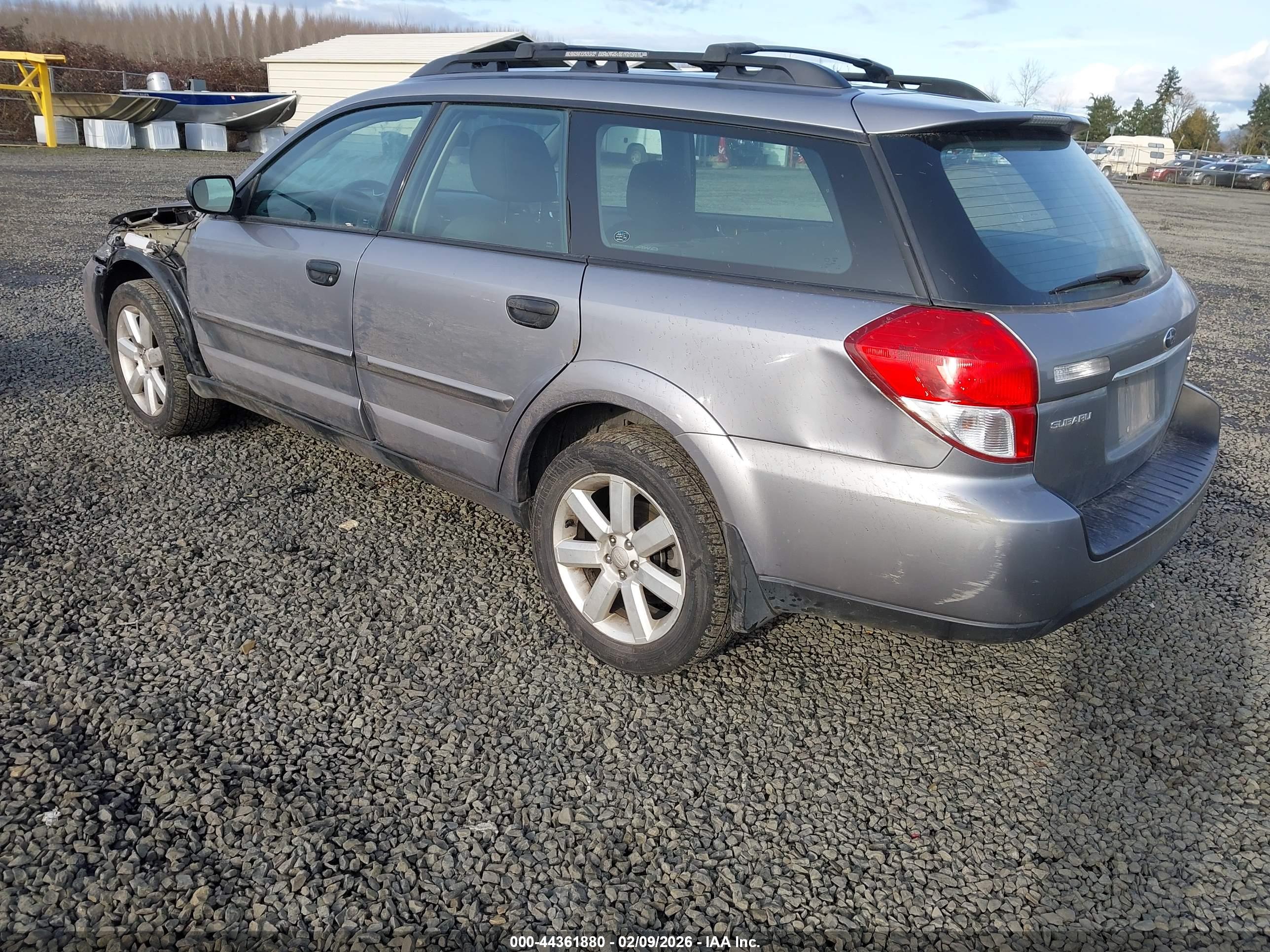 SUBARU OUTBACK image 3
