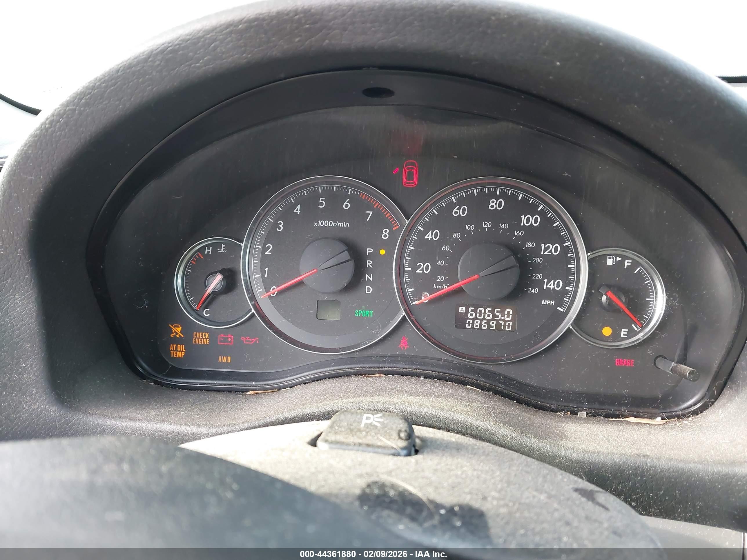 SUBARU OUTBACK image 7