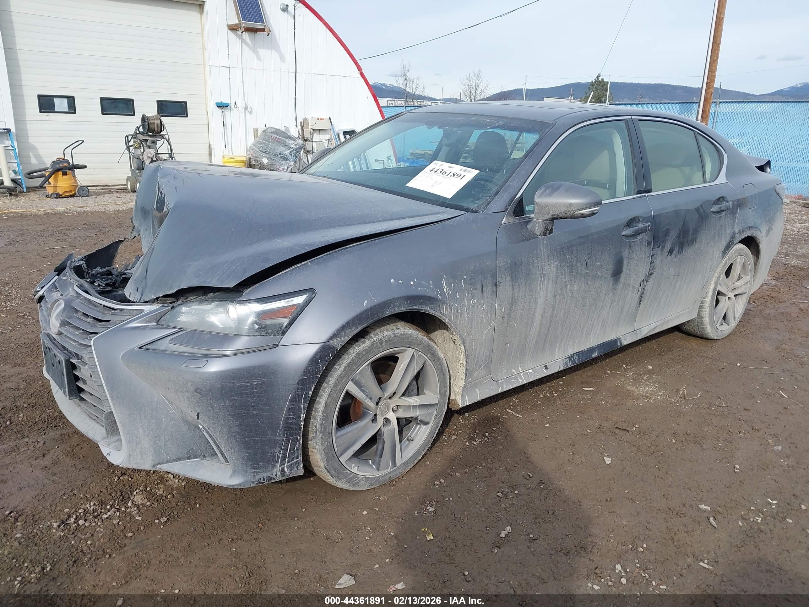 LEXUS GS image 2