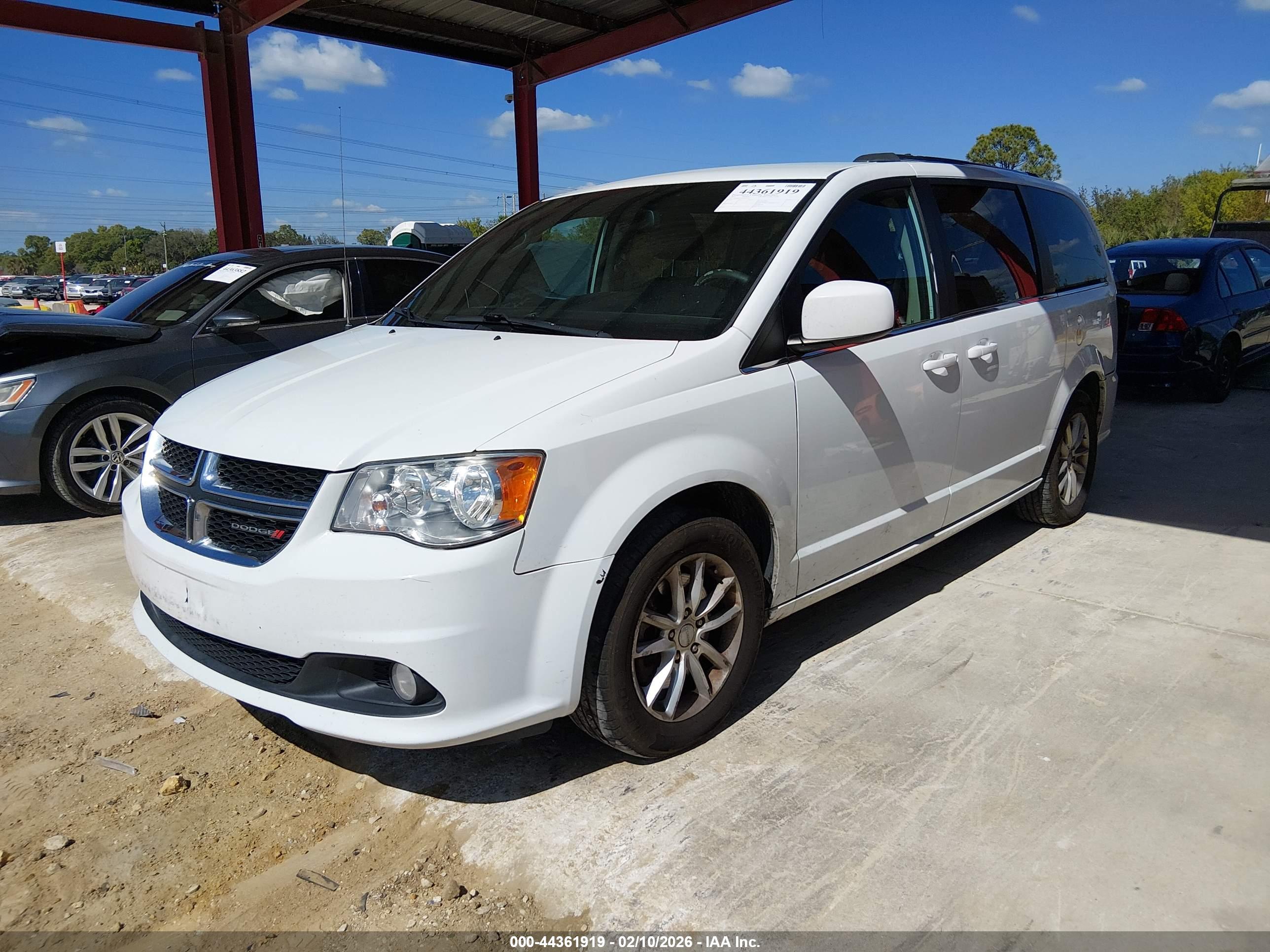 DODGE GRAND image 2