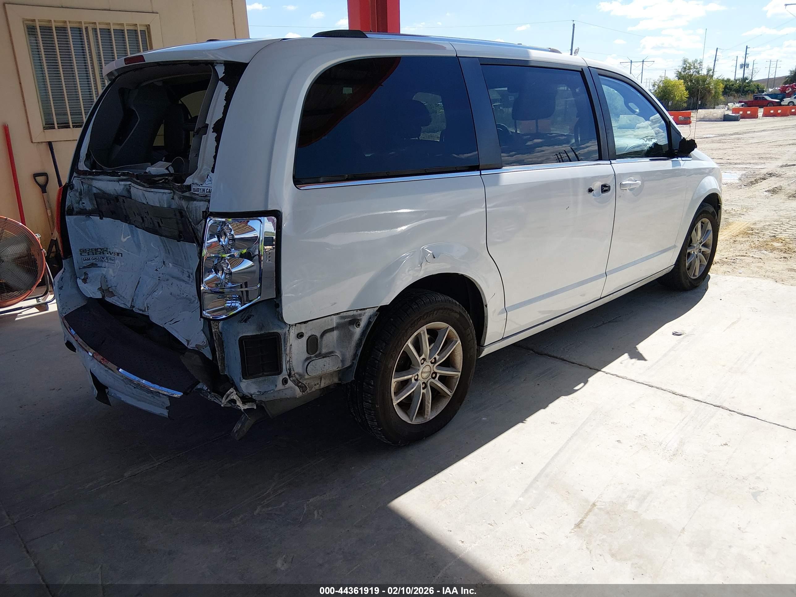 DODGE GRAND image 4