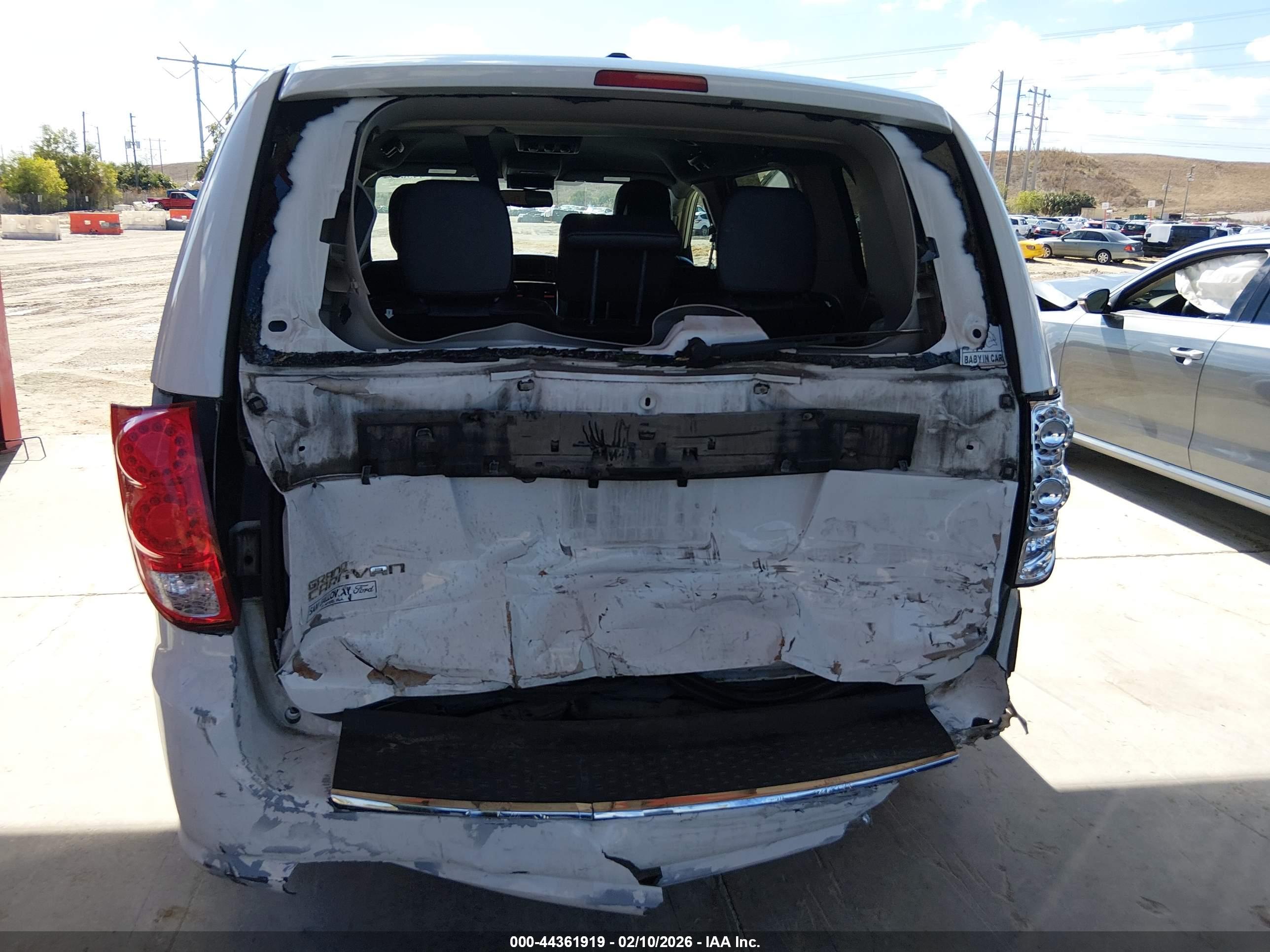 DODGE GRAND image 6