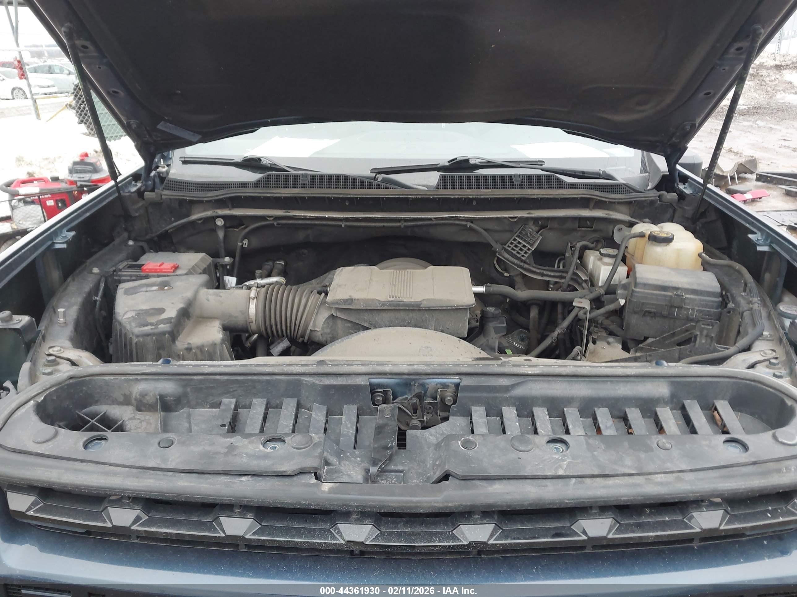 CHEVROLET SILVERADO image 10