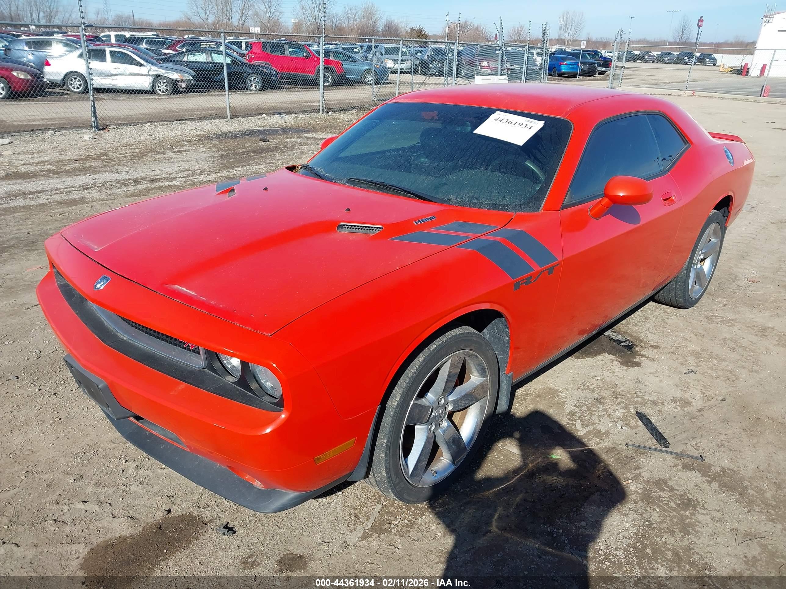 DODGE CHALLENGER image 2
