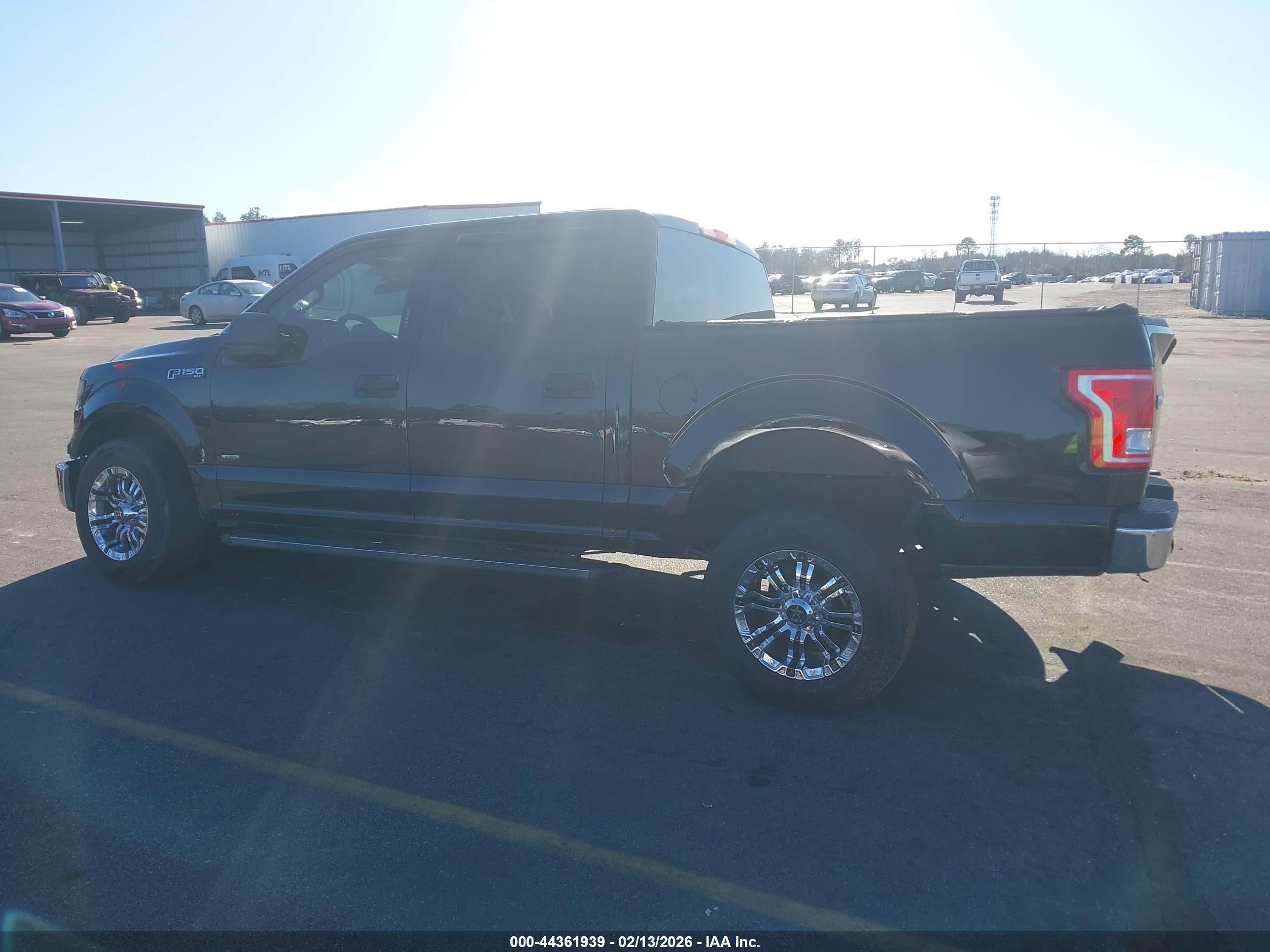 FORD F-150 image 3