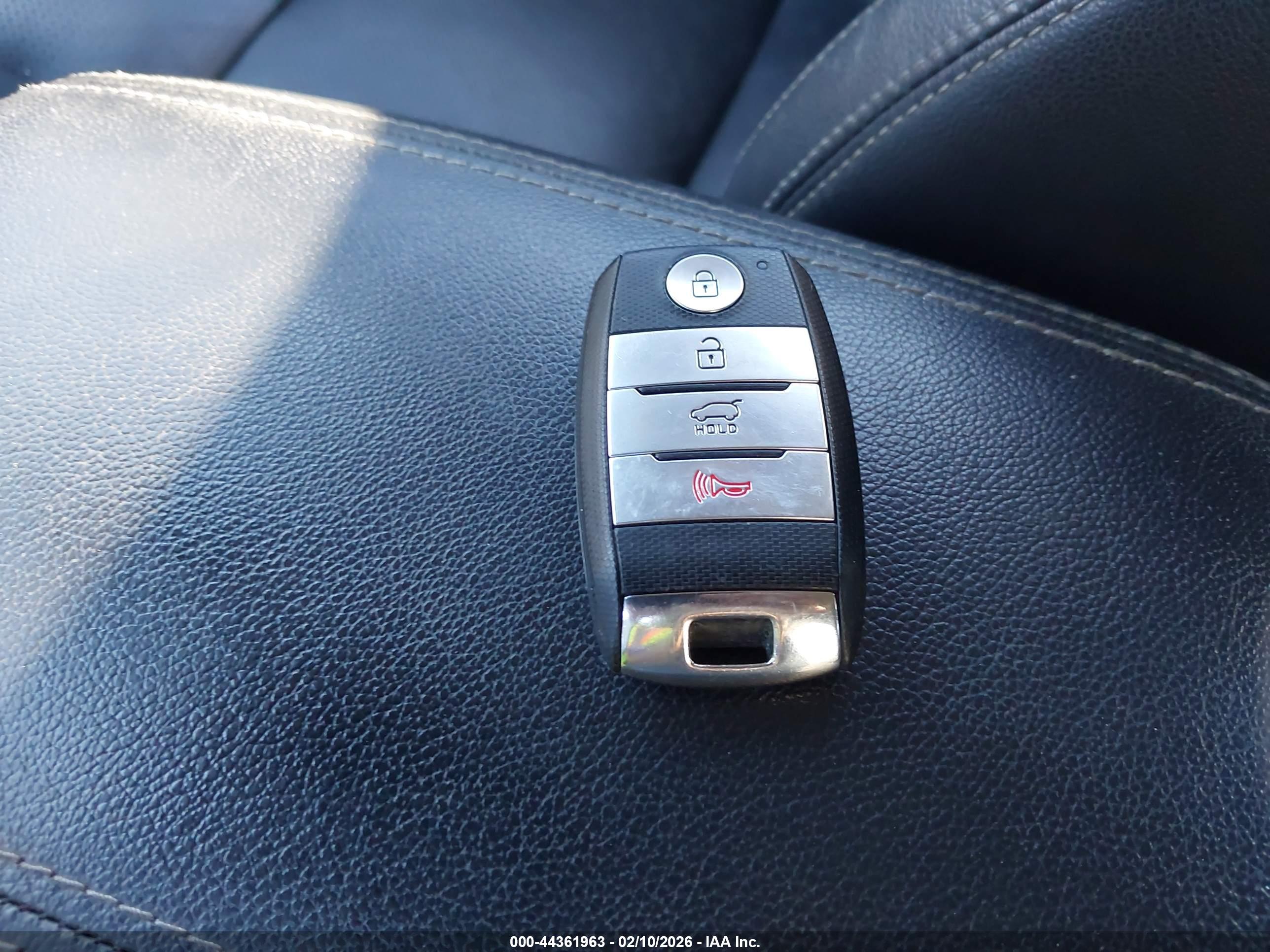 KIA SPORTAGE image 11