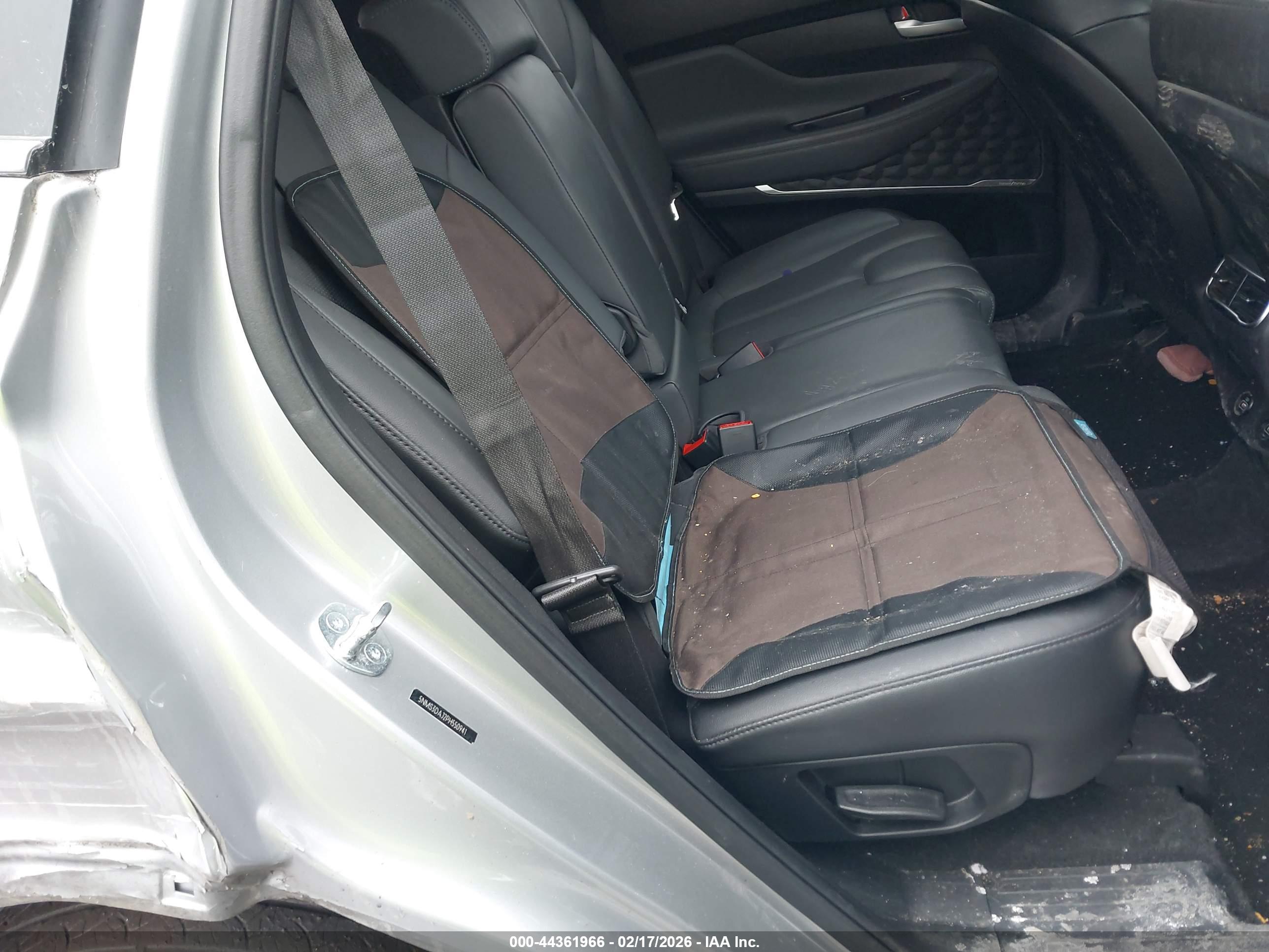 HYUNDAI SANTA image 8