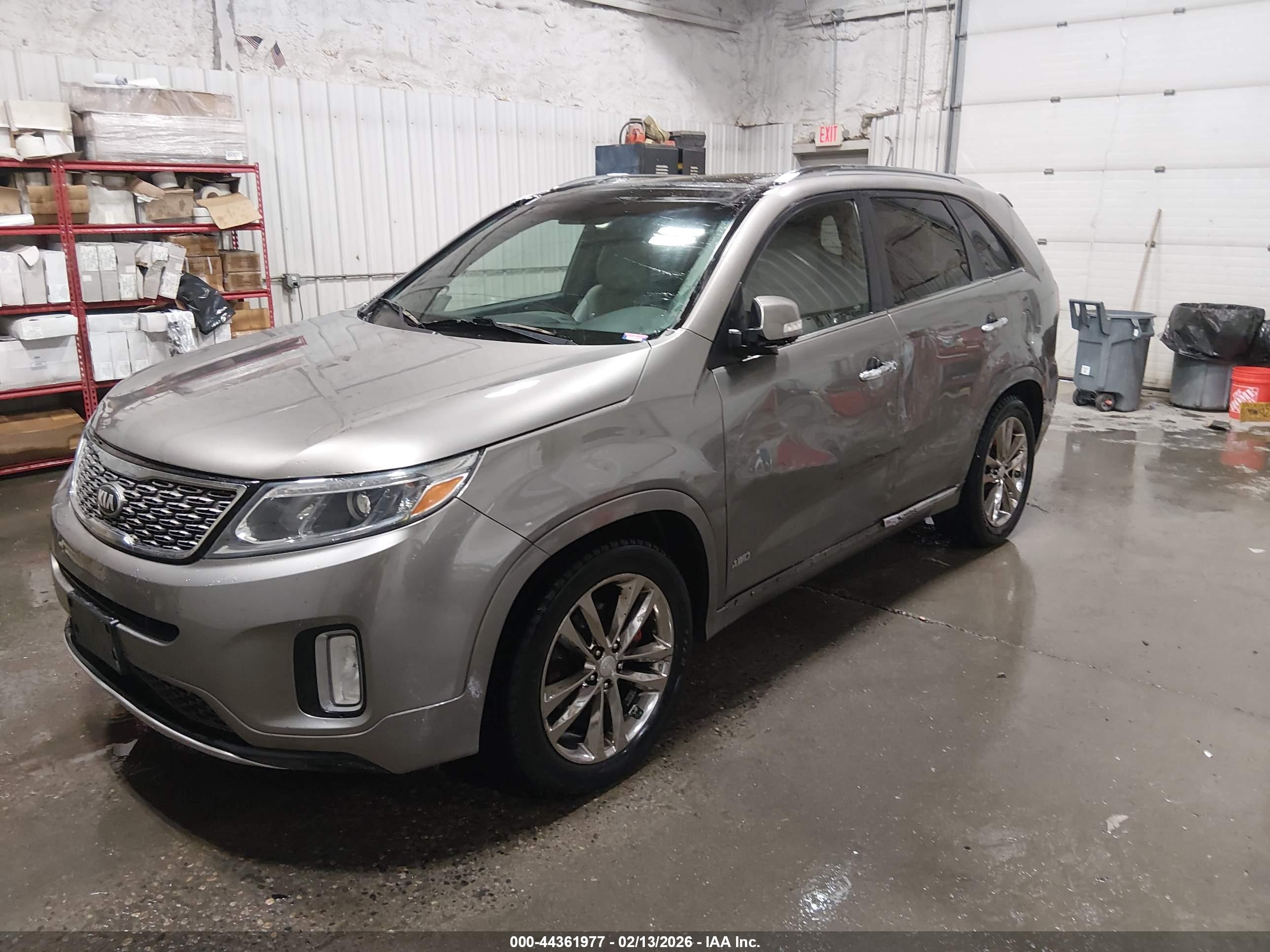 KIA SORENTO image 2