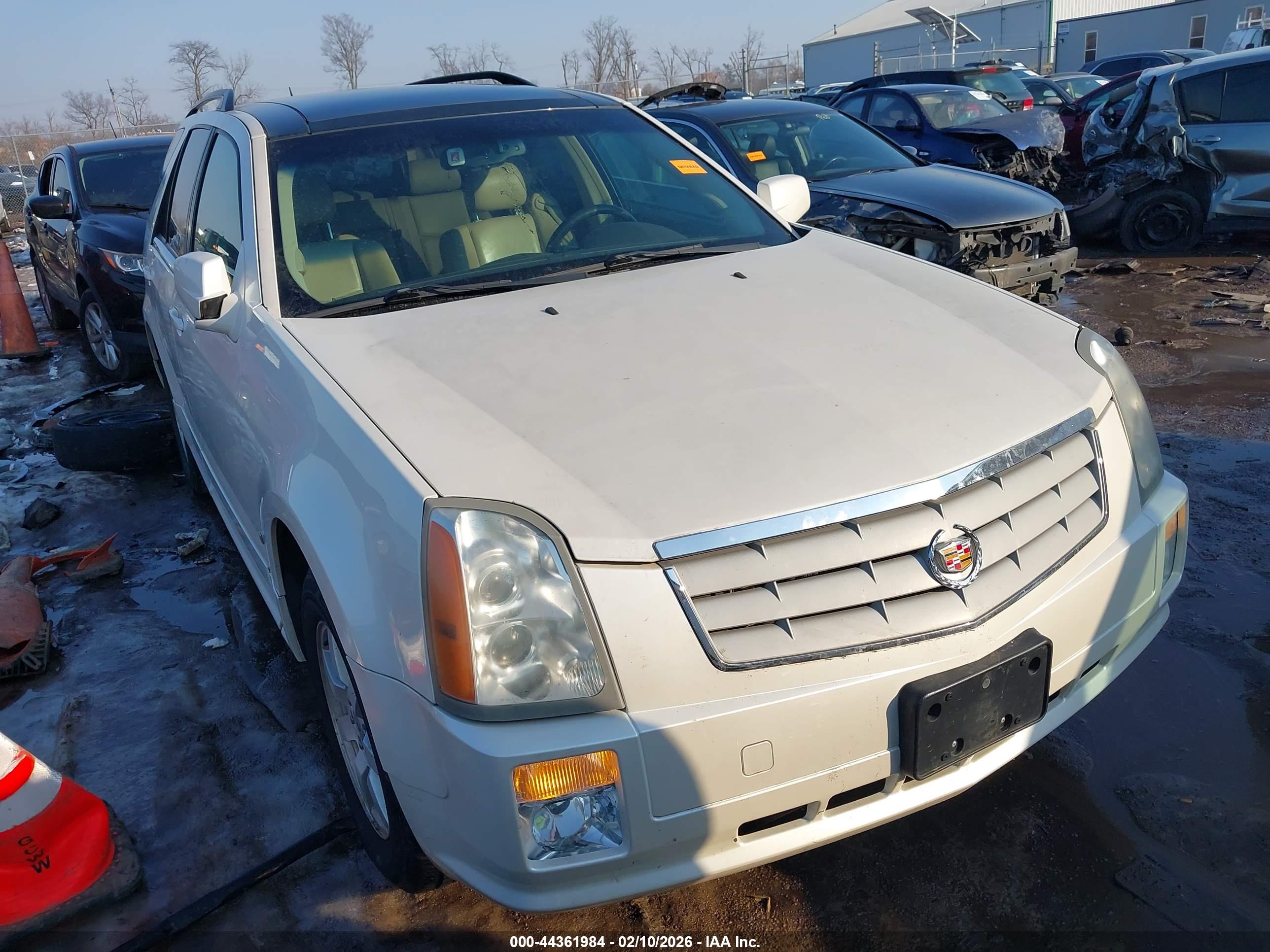 CADILLAC SRX image 6