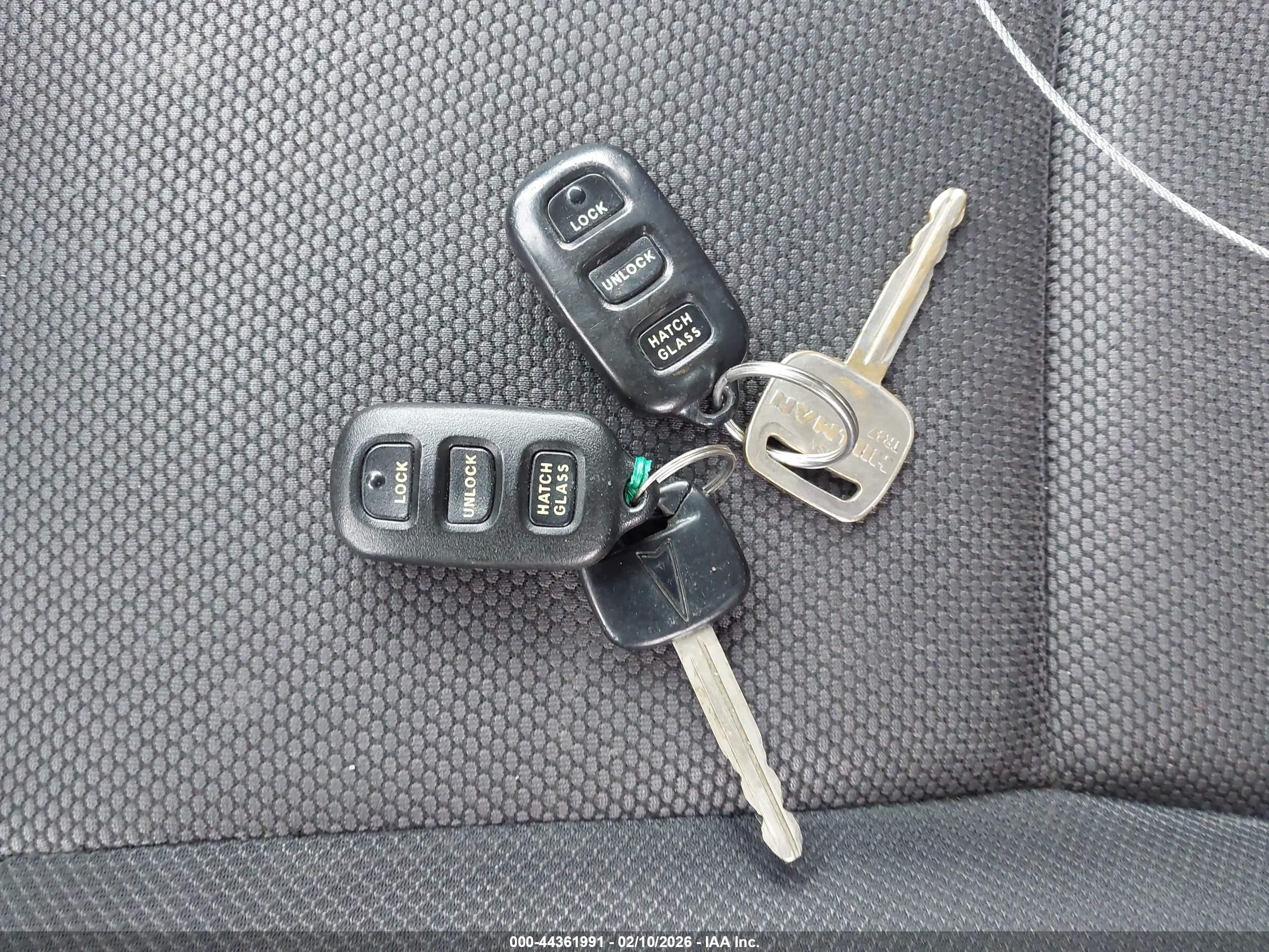 PONTIAC VIBE image 11