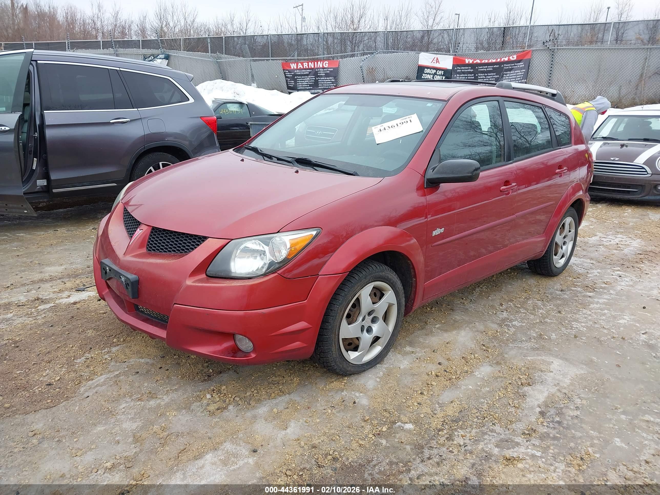 PONTIAC VIBE image 2