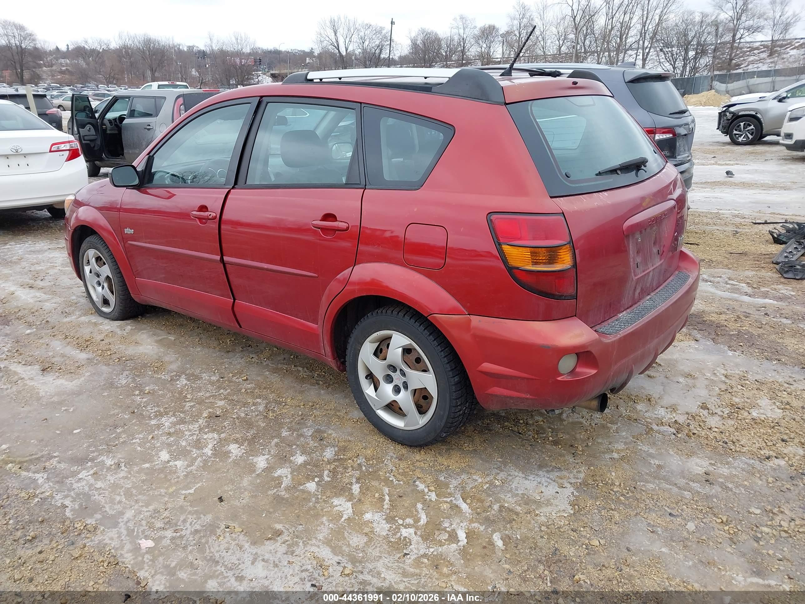 PONTIAC VIBE image 3