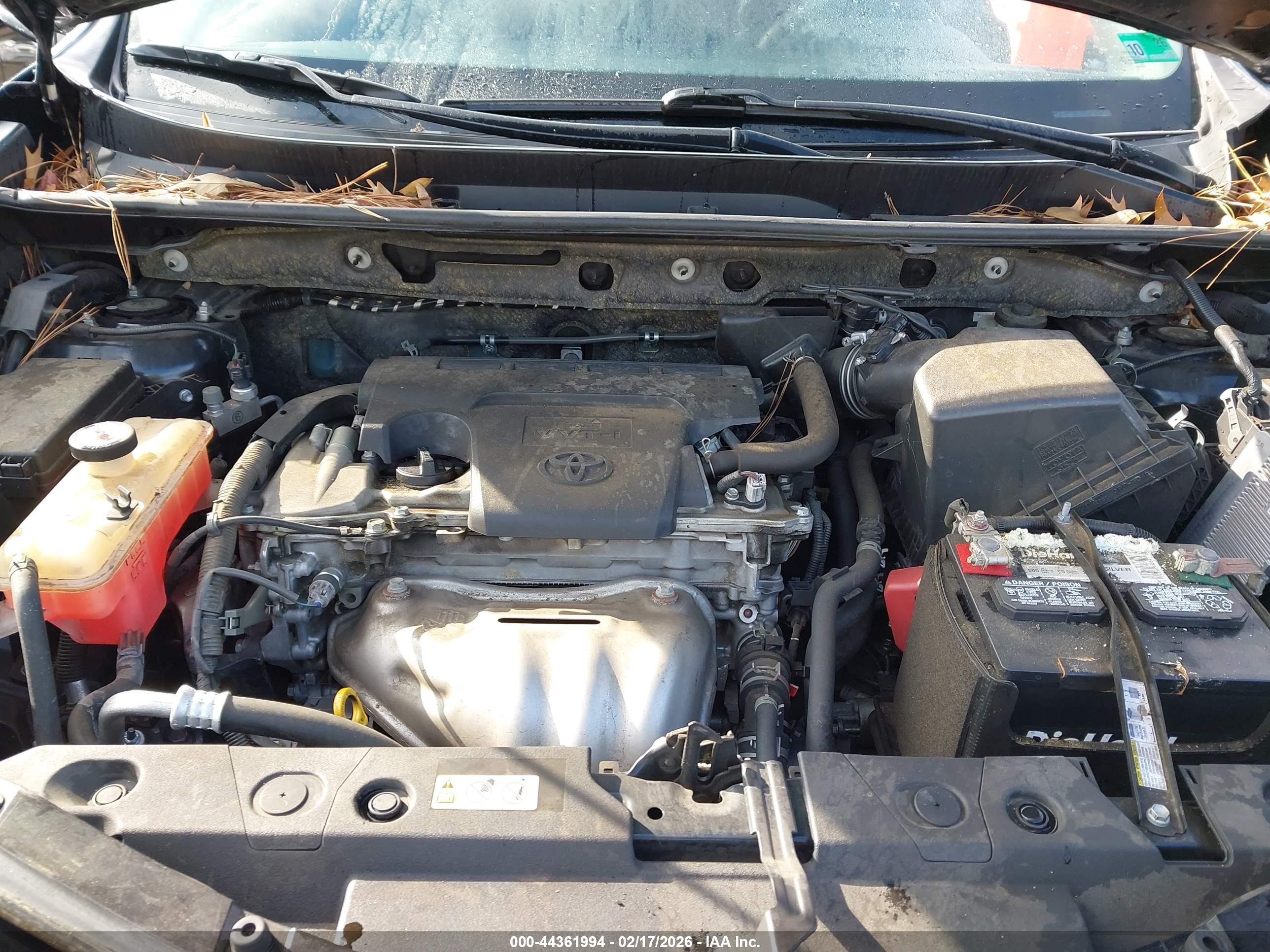 TOYOTA RAV4 image 10