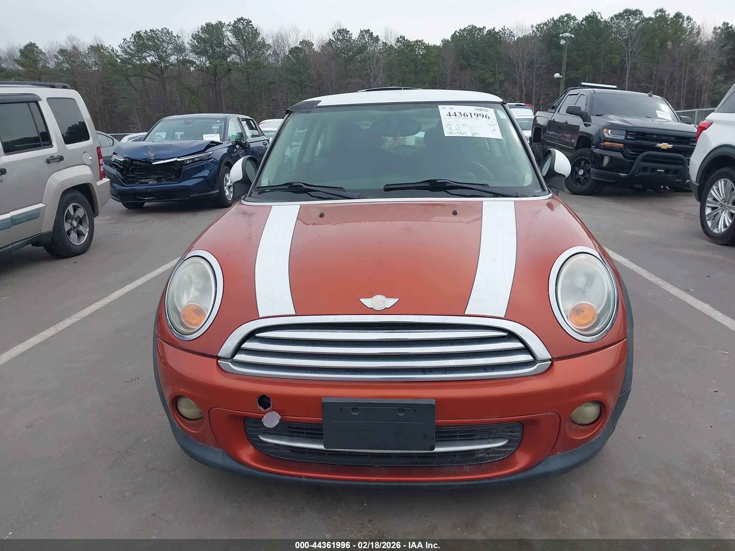 MINI COOPER image 6