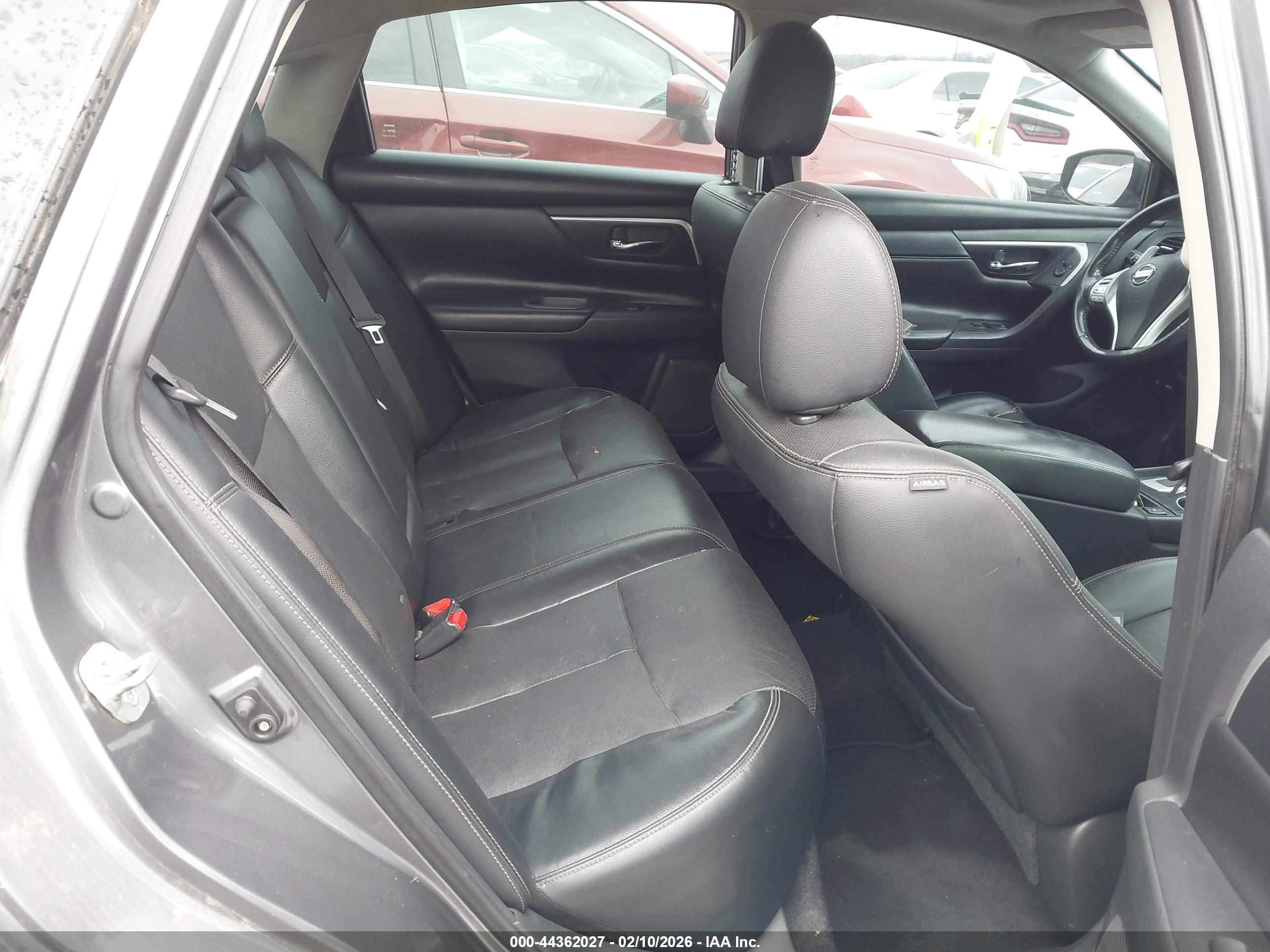 NISSAN ALTIMA image 8