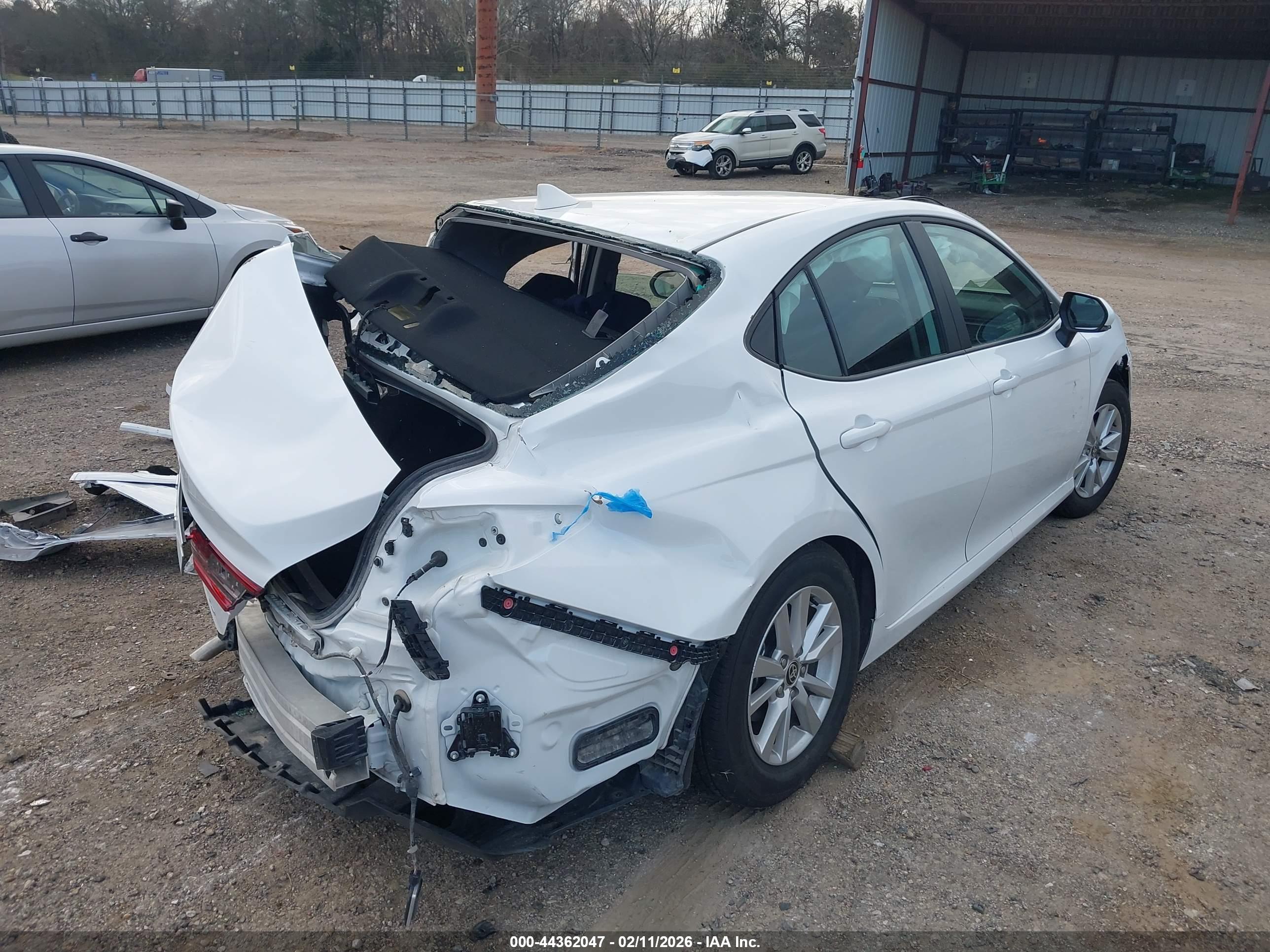 TOYOTA CAMRY image 4