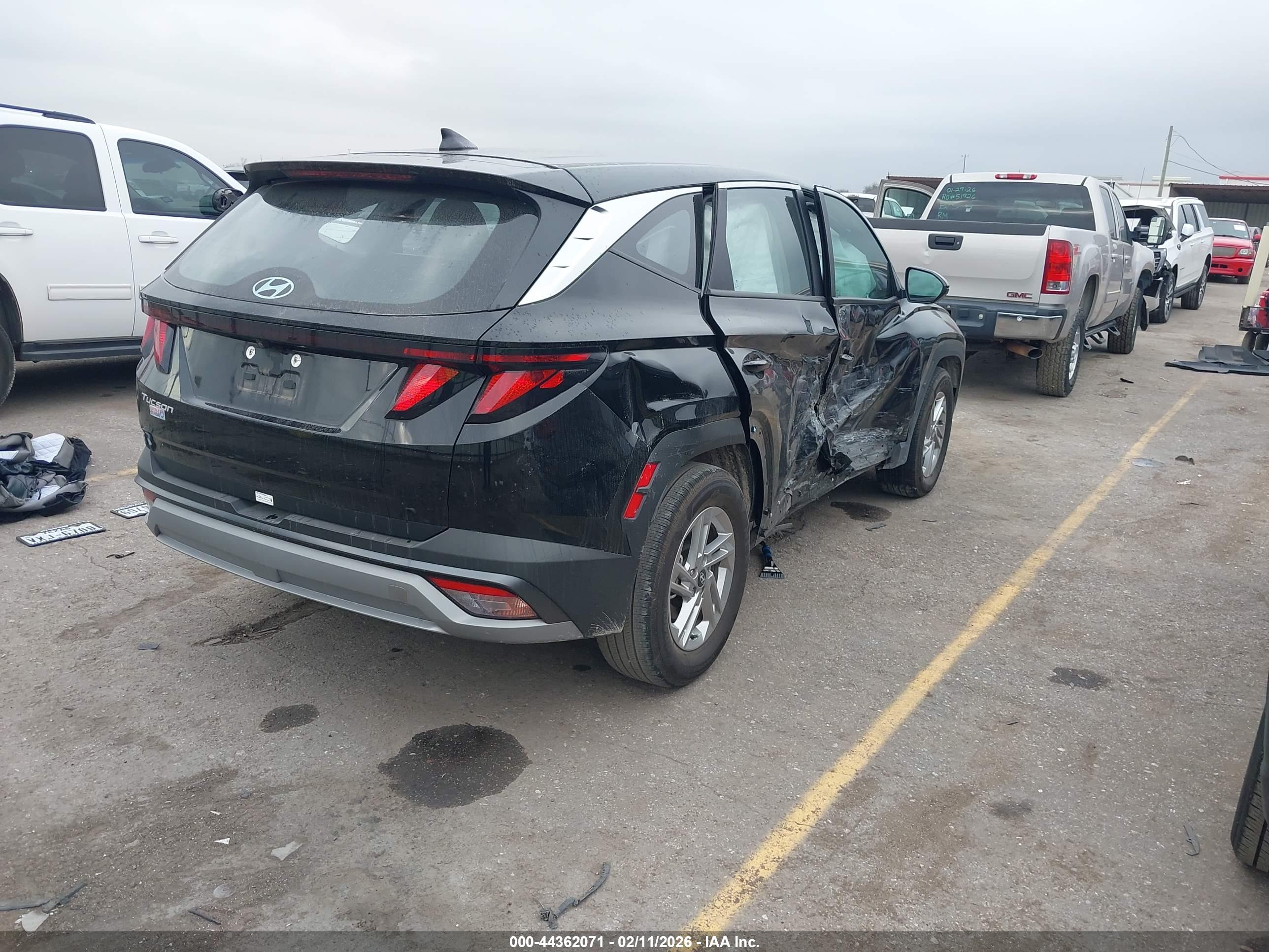 HYUNDAI TUCSON image 4