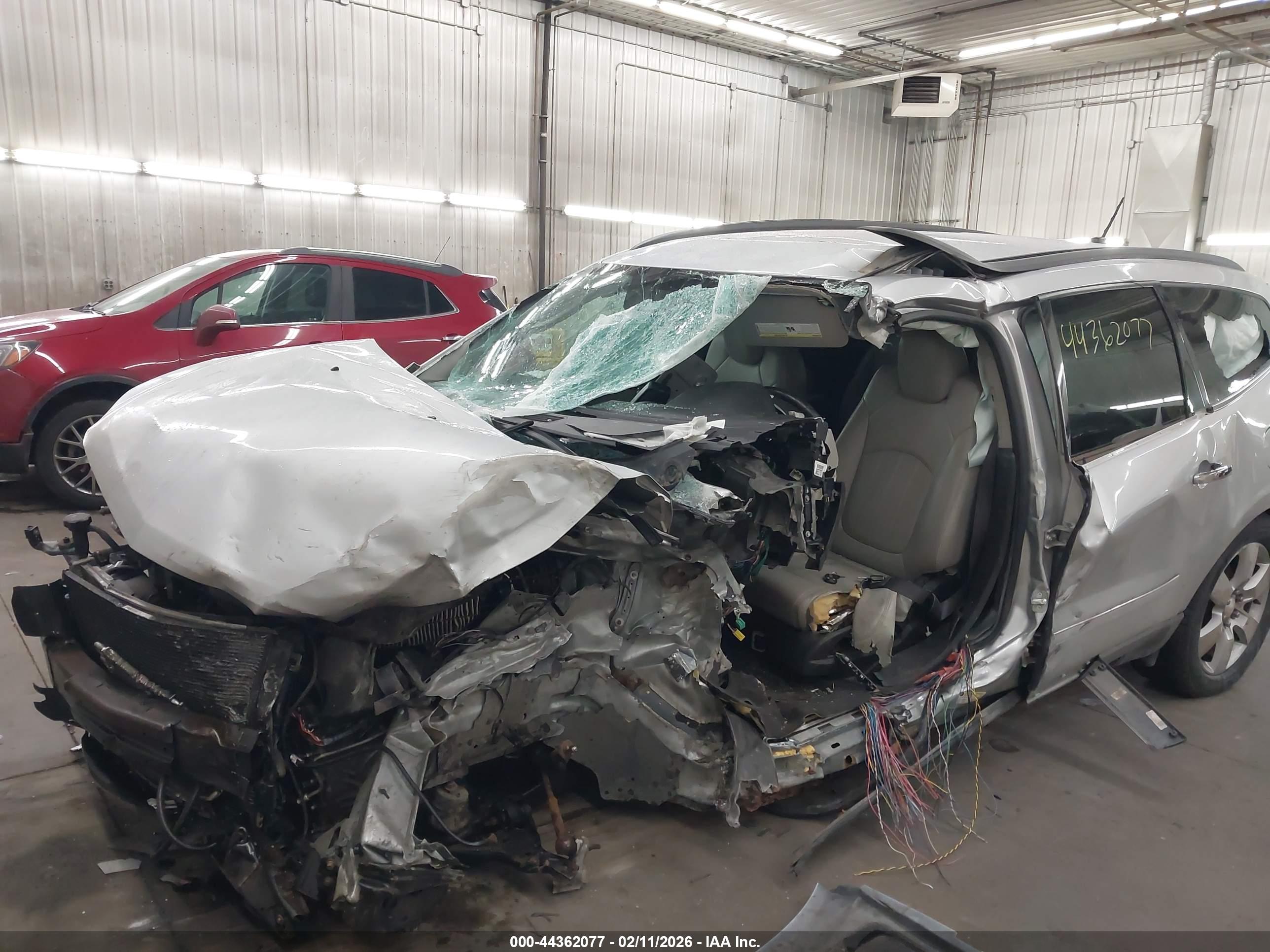CHEVROLET TRAVERSE image 6