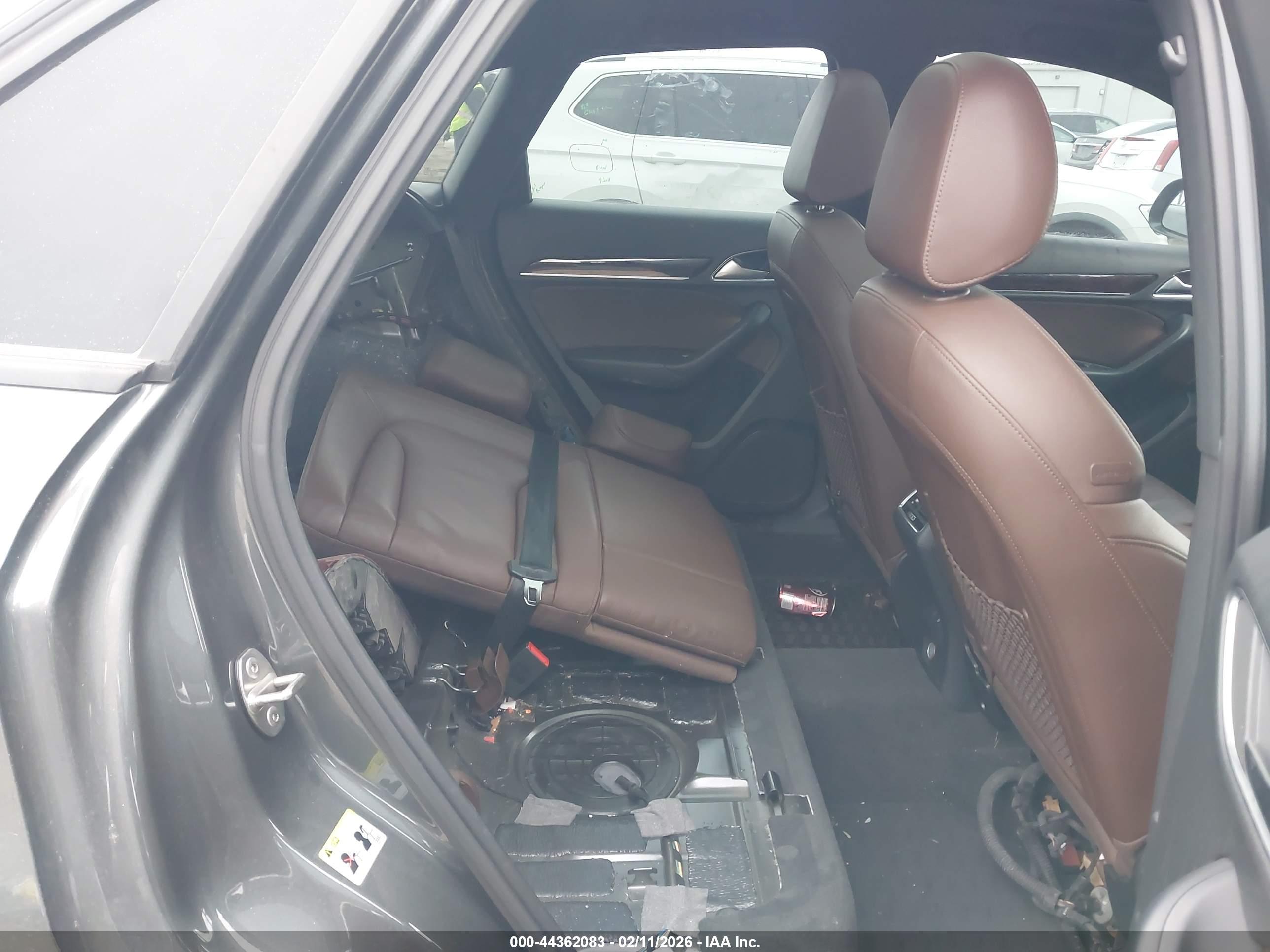 AUDI Q3 image 8