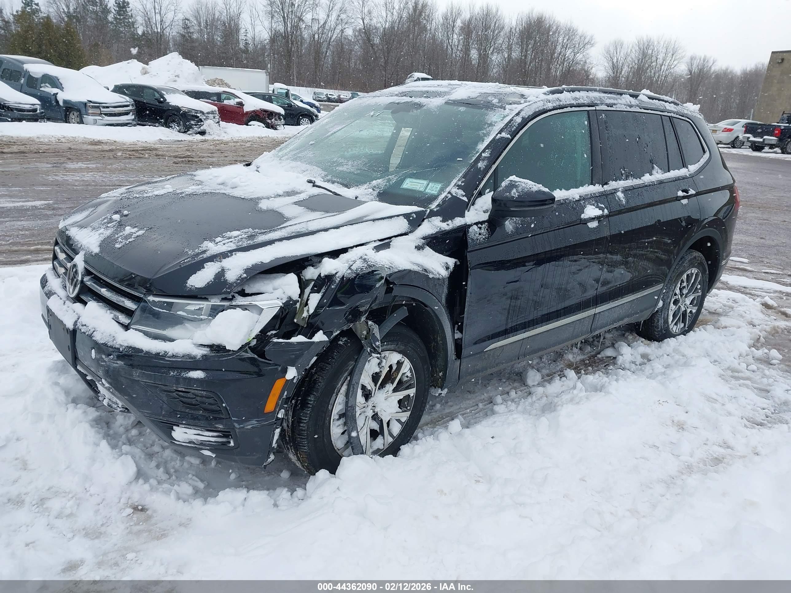 VOLKSWAGEN TIGUAN image 2