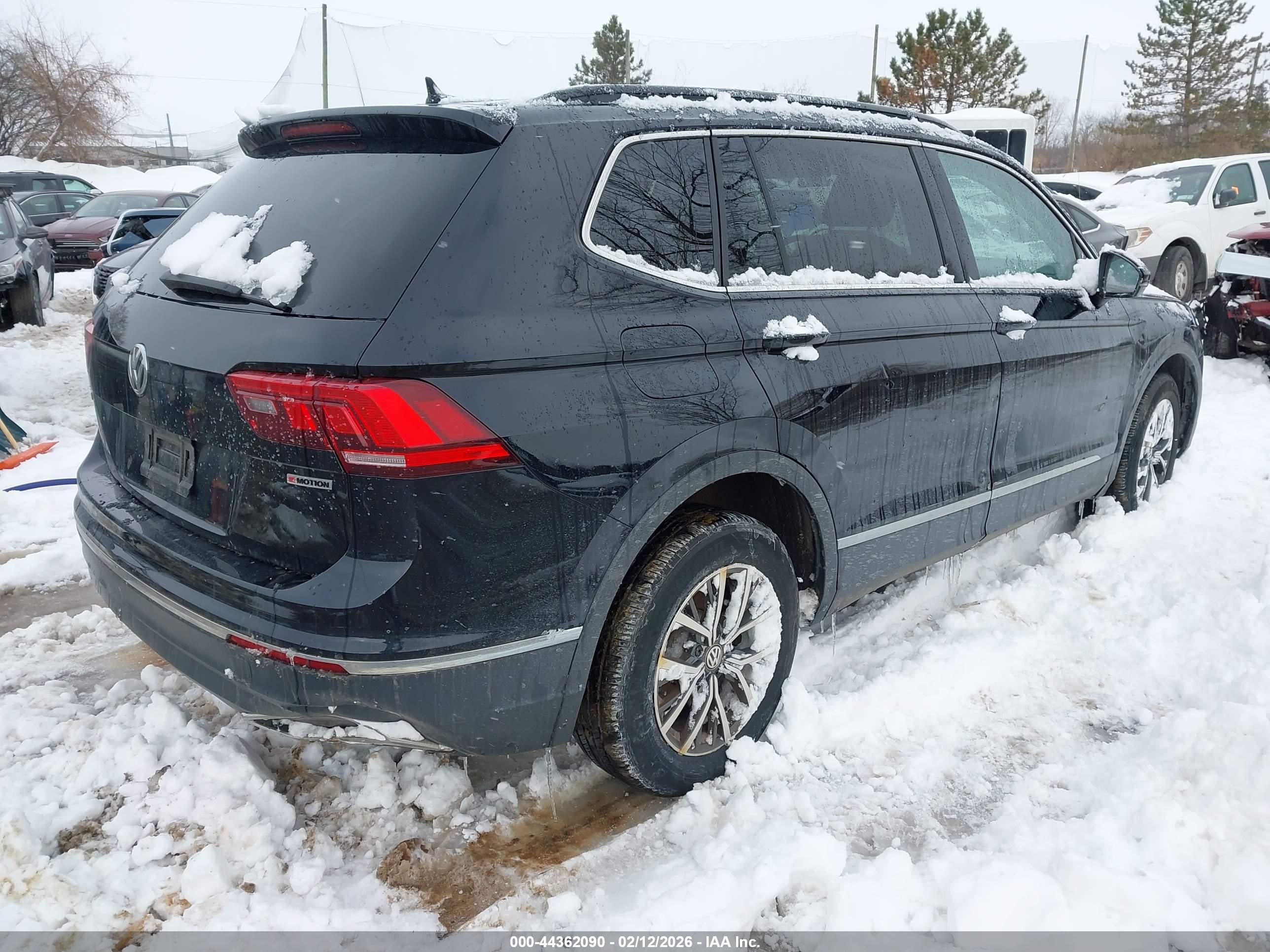 VOLKSWAGEN TIGUAN image 4
