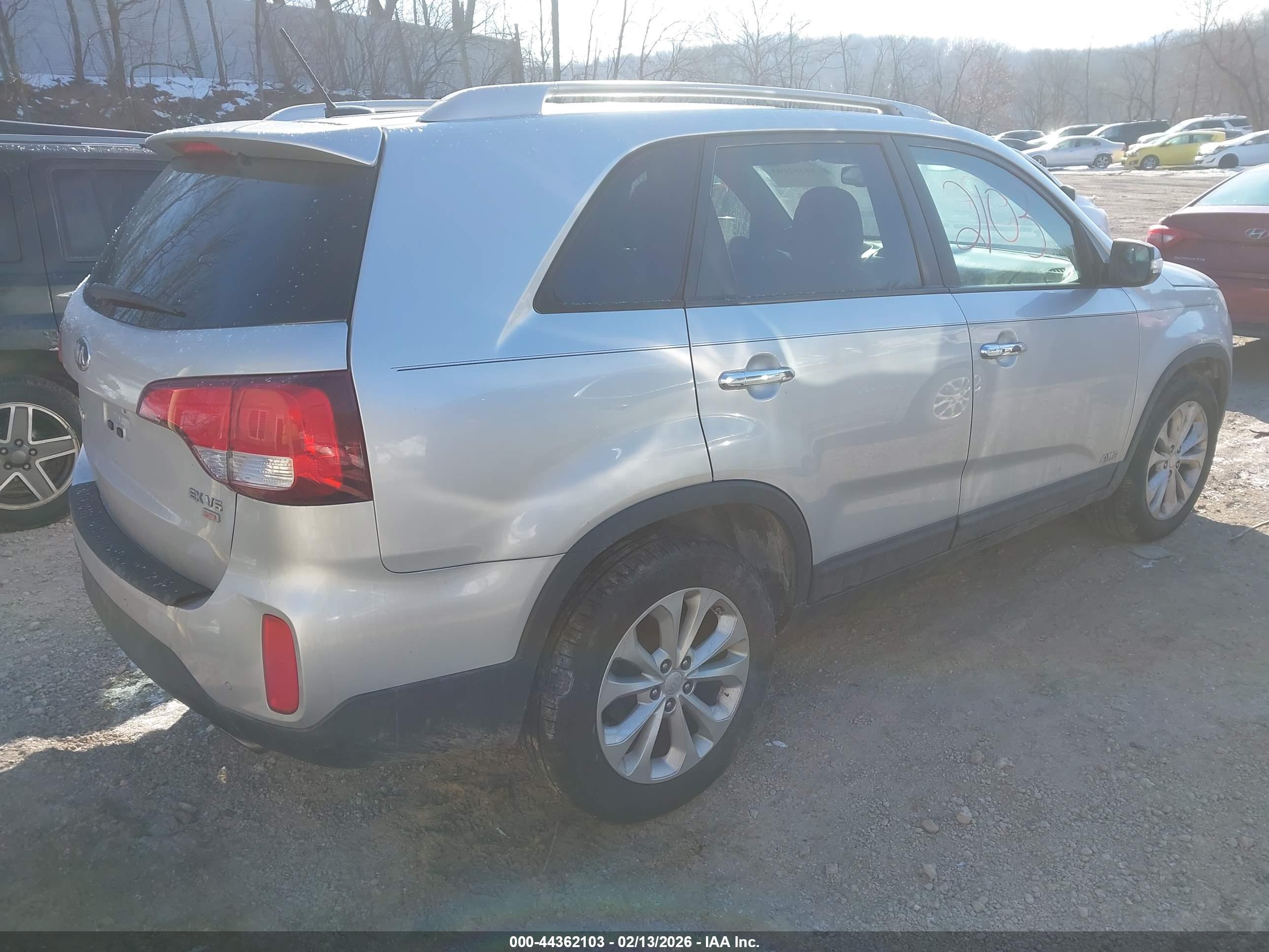 KIA SORENTO image 4