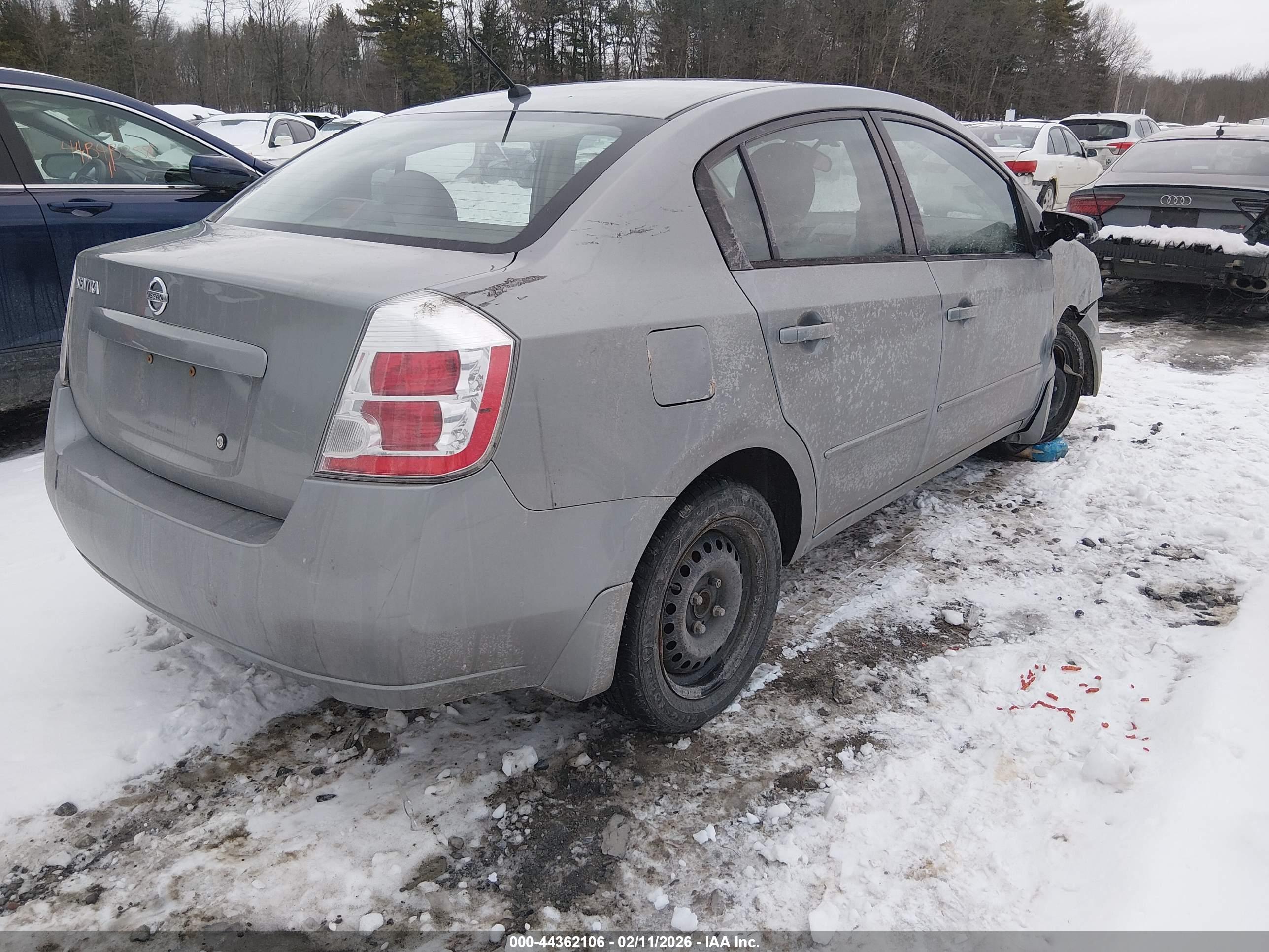 NISSAN SENTRA image 4
