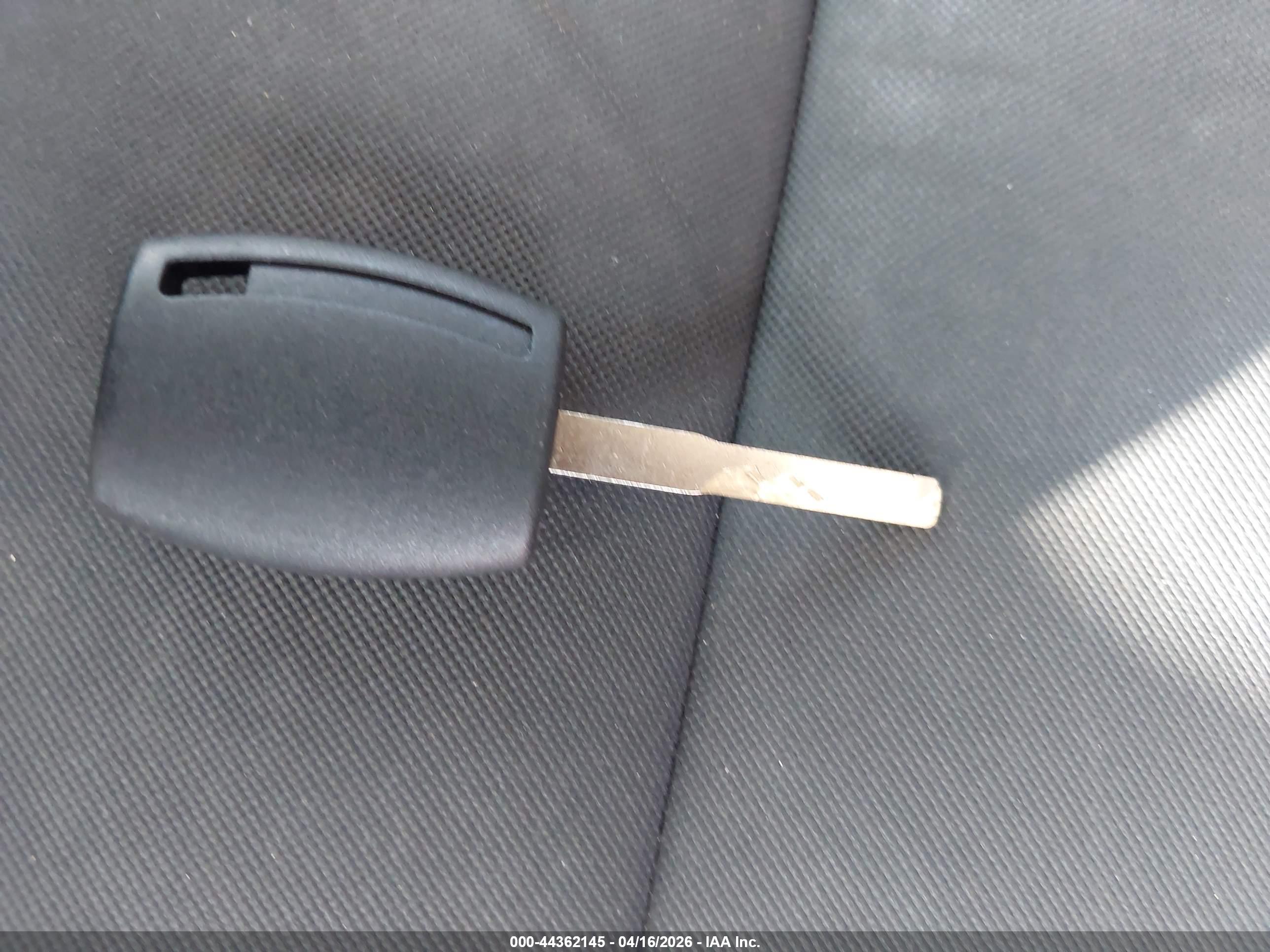 FORD ESCAPE image 11