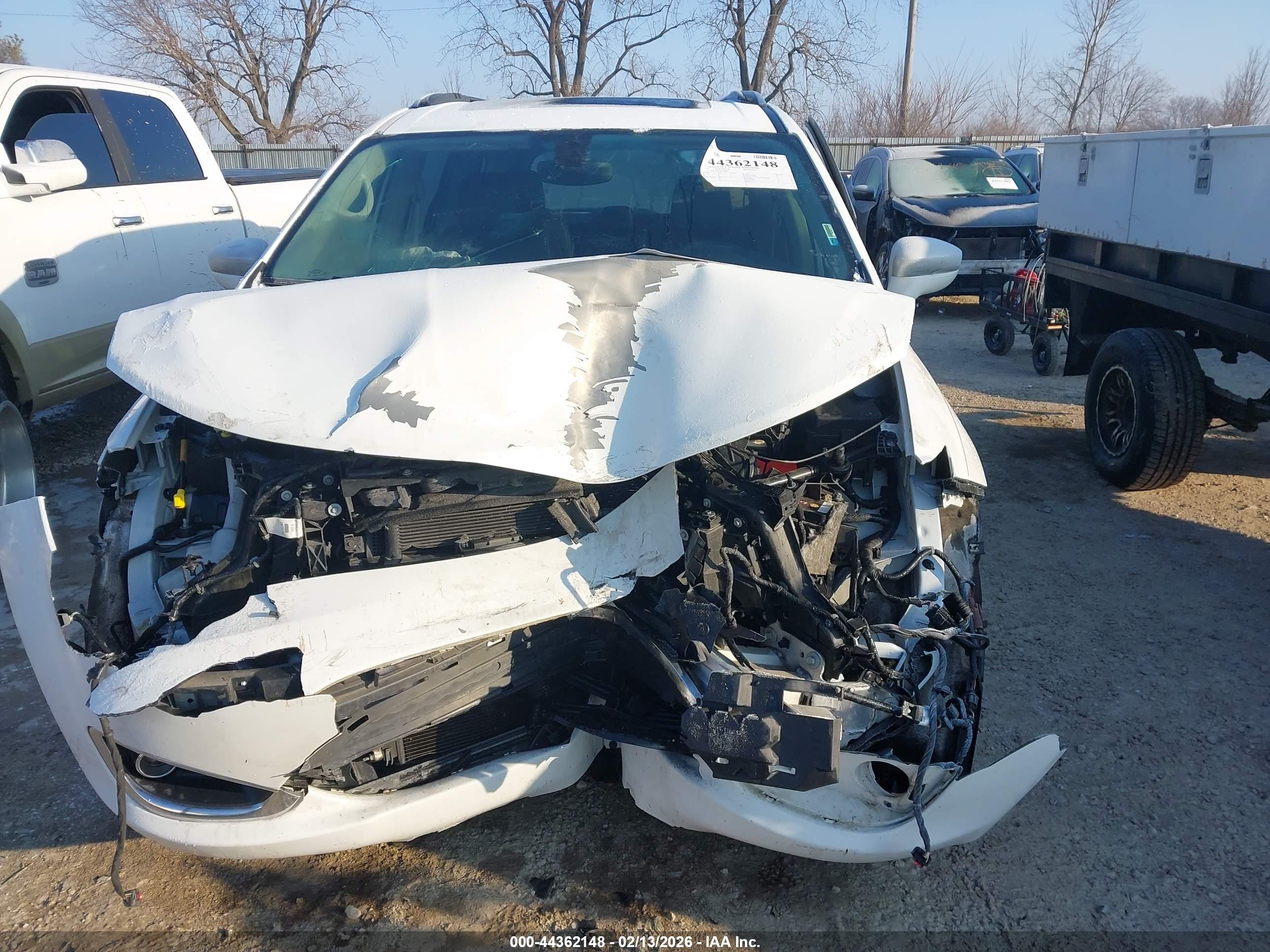 CHRYSLER PACIFICA image 6