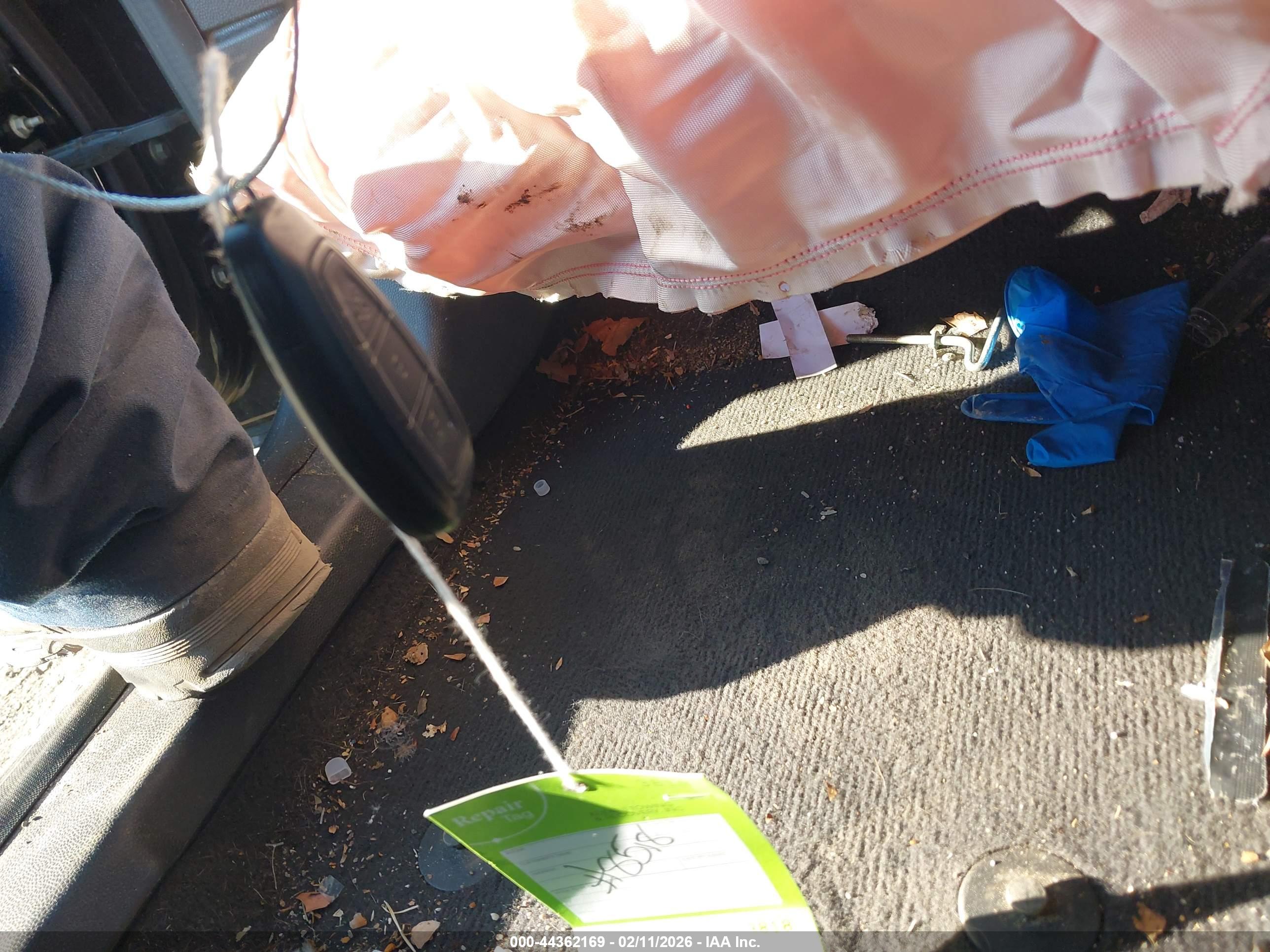 FORD FIESTA image 11