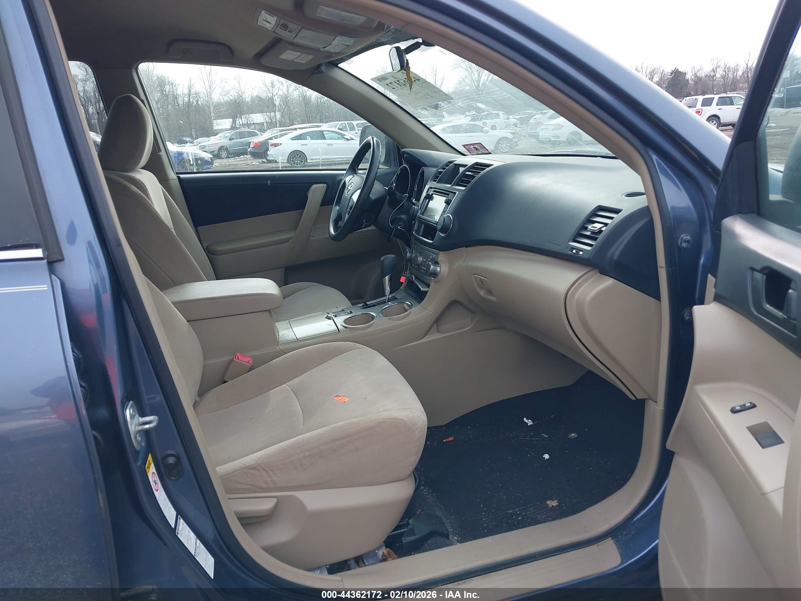 TOYOTA HIGHLANDER image 5