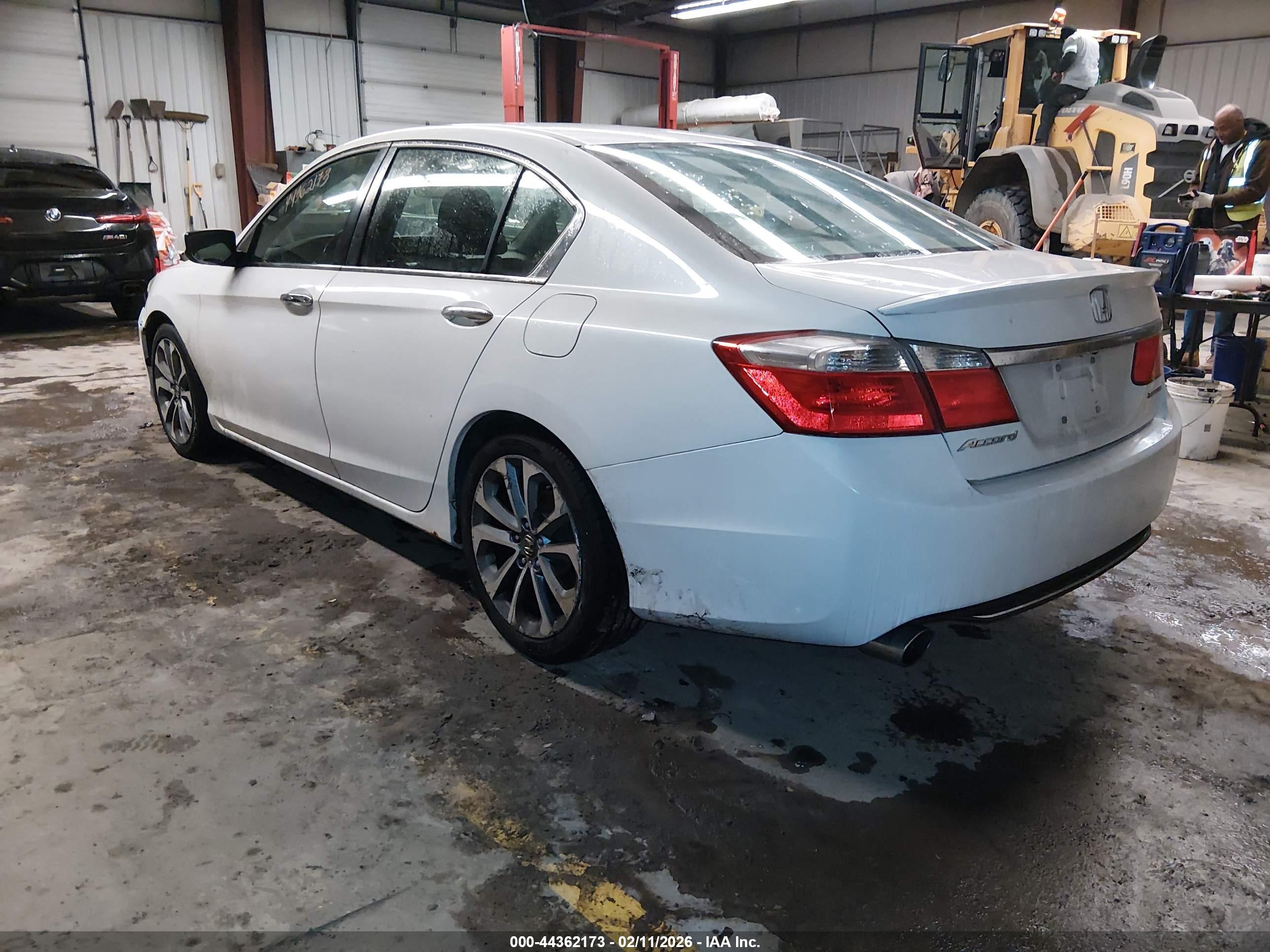 HONDA ACCORD image 3