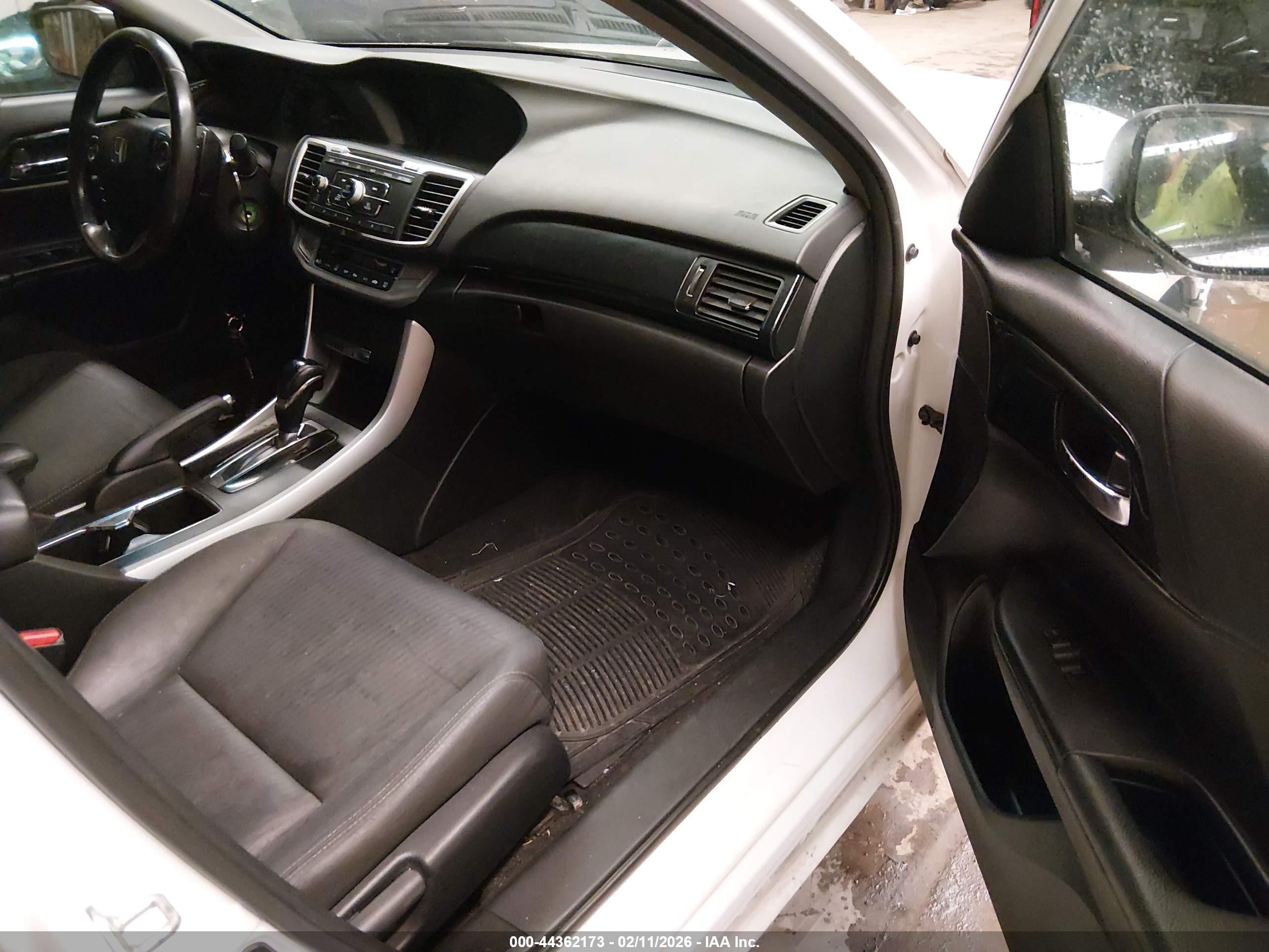 HONDA ACCORD image 5