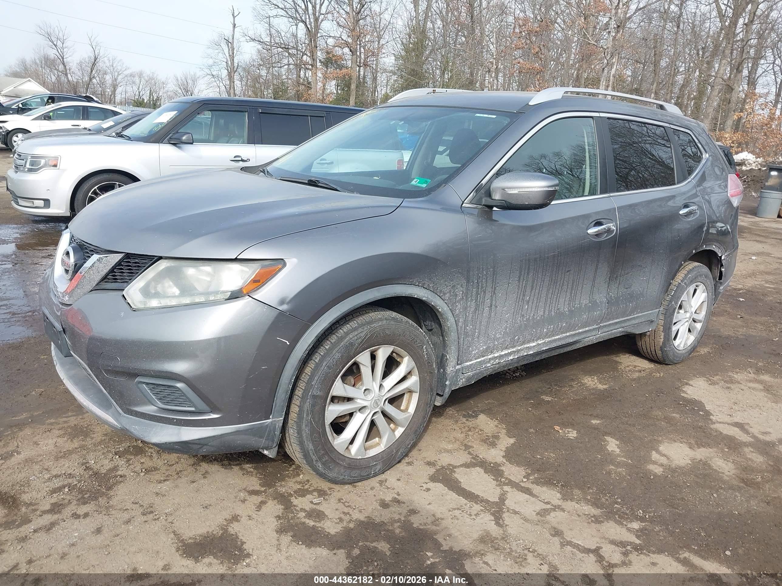 NISSAN ROGUE image 2
