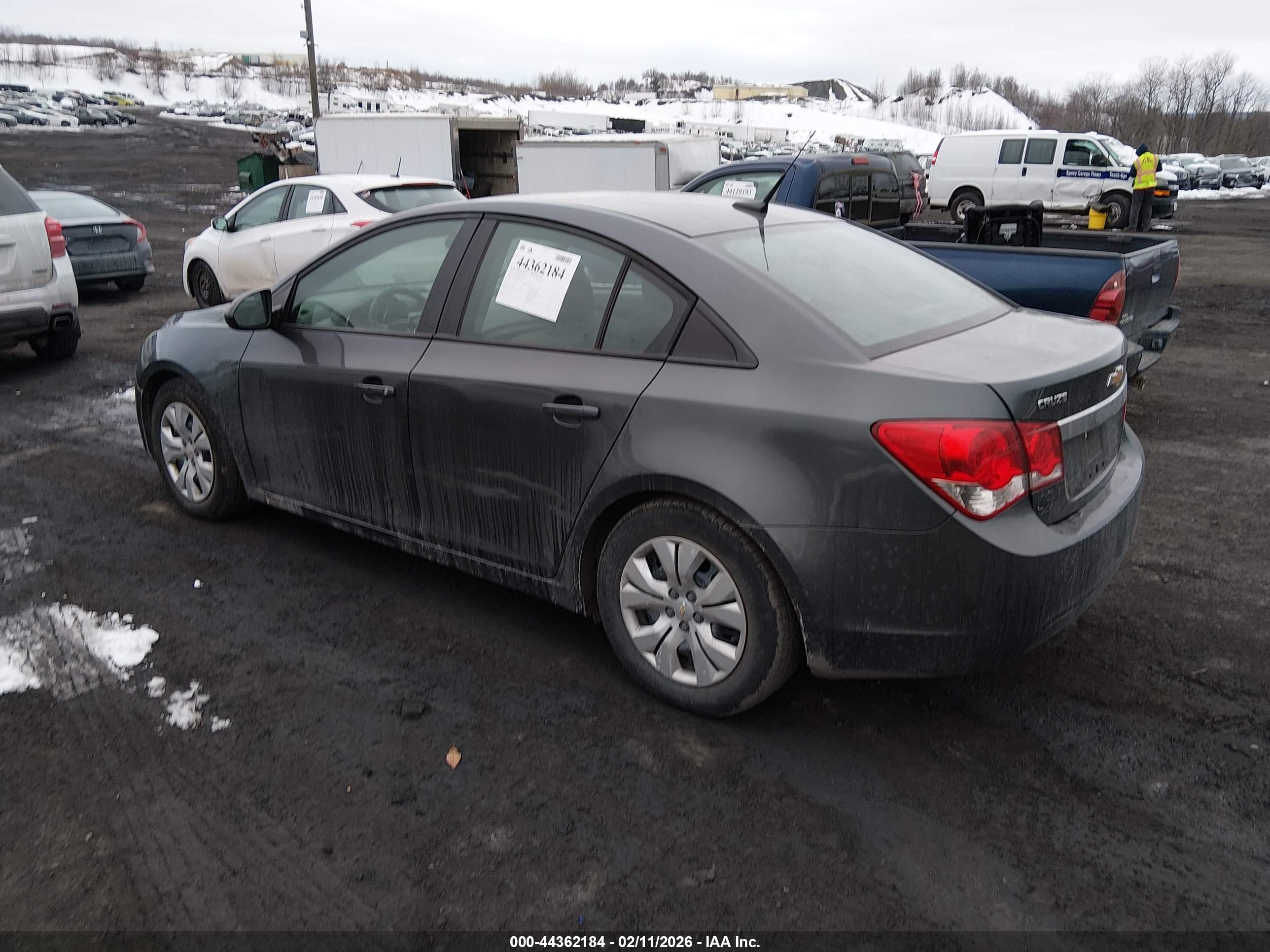 CHEVROLET CRUZE image 3