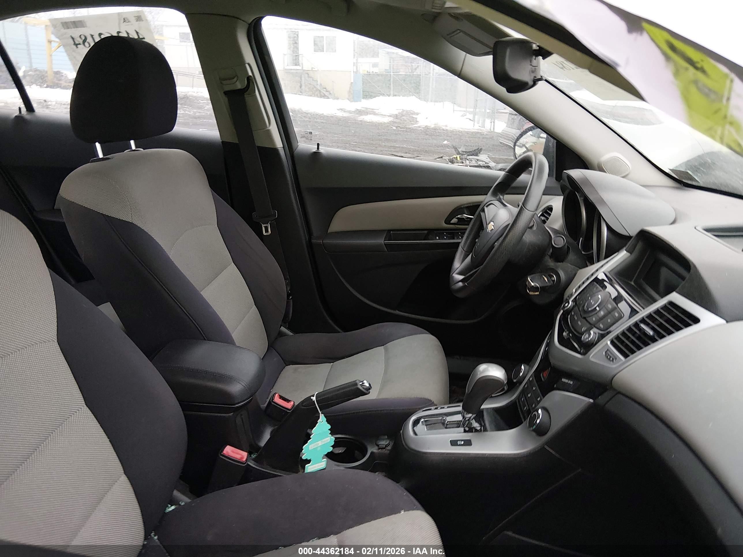 CHEVROLET CRUZE image 5