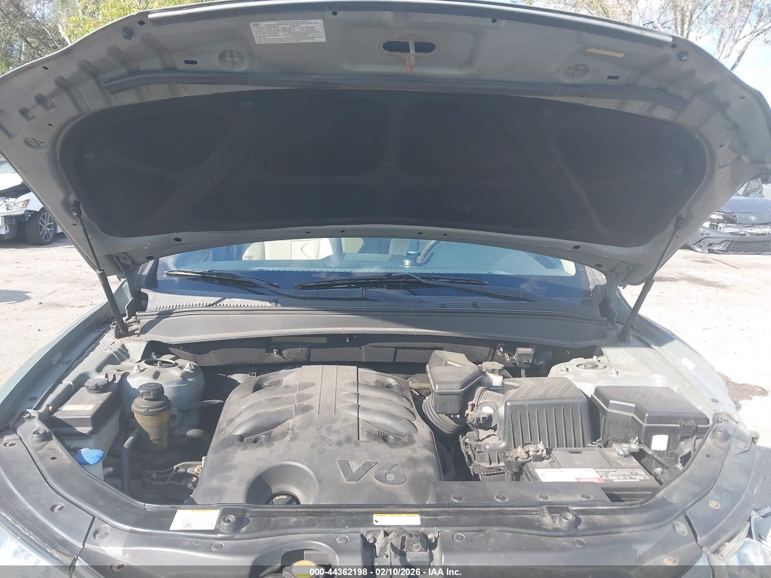 HYUNDAI SANTA image 10