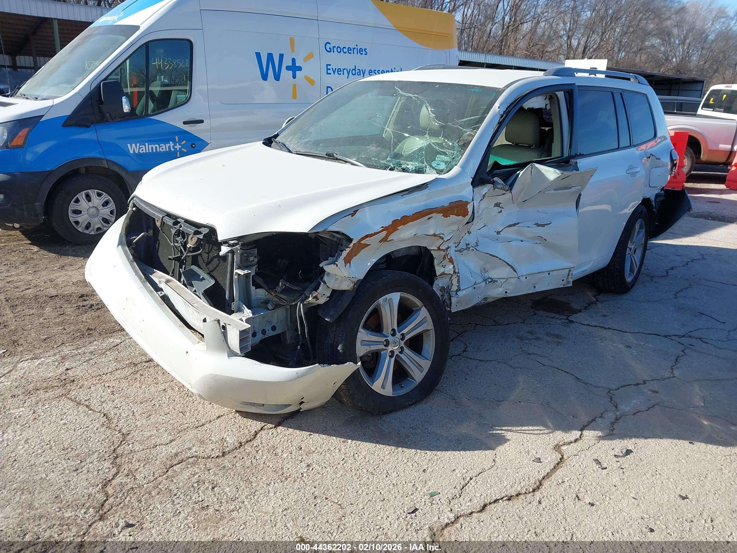 TOYOTA HIGHLANDER image 2