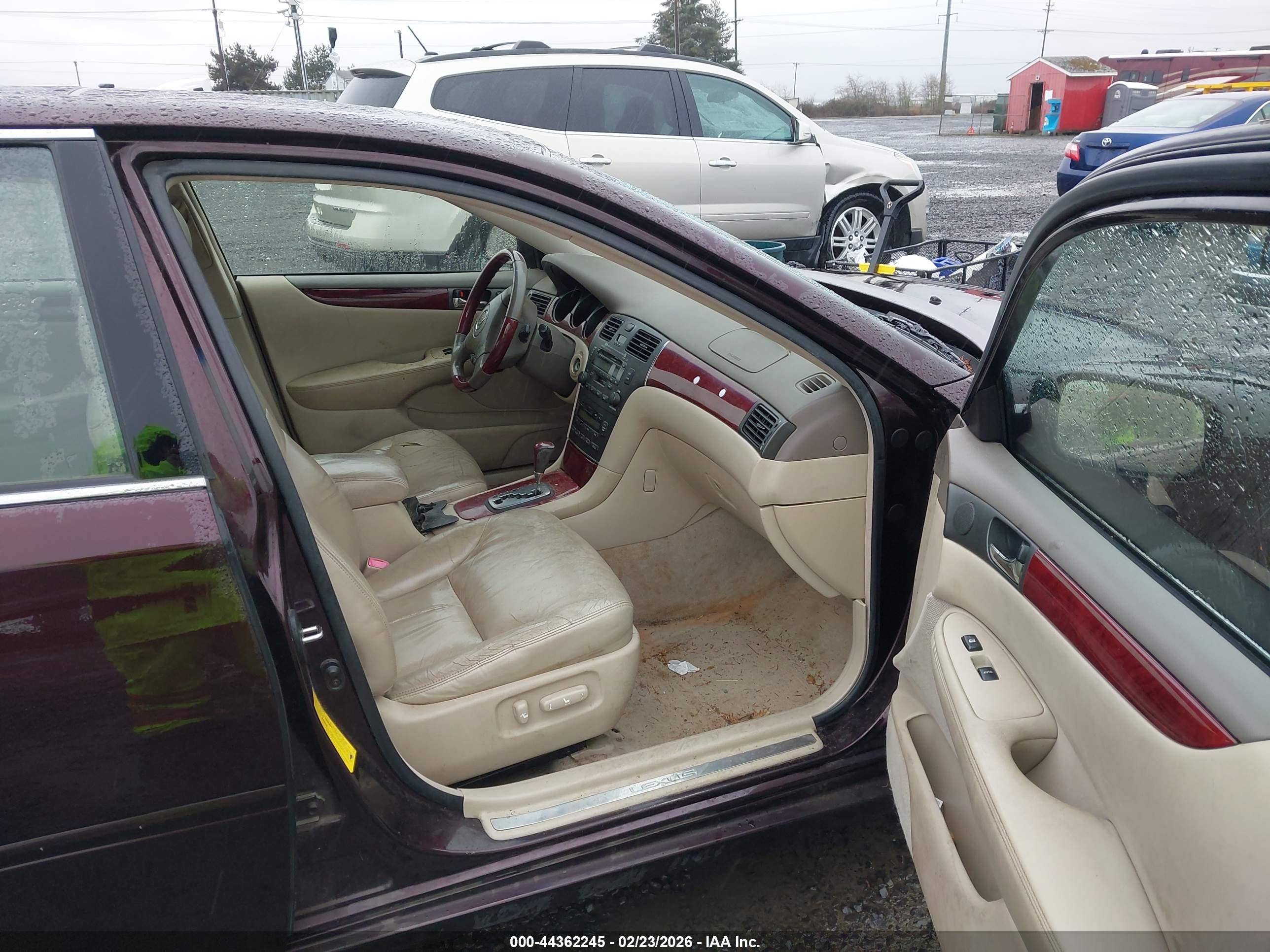 LEXUS ES image 5
